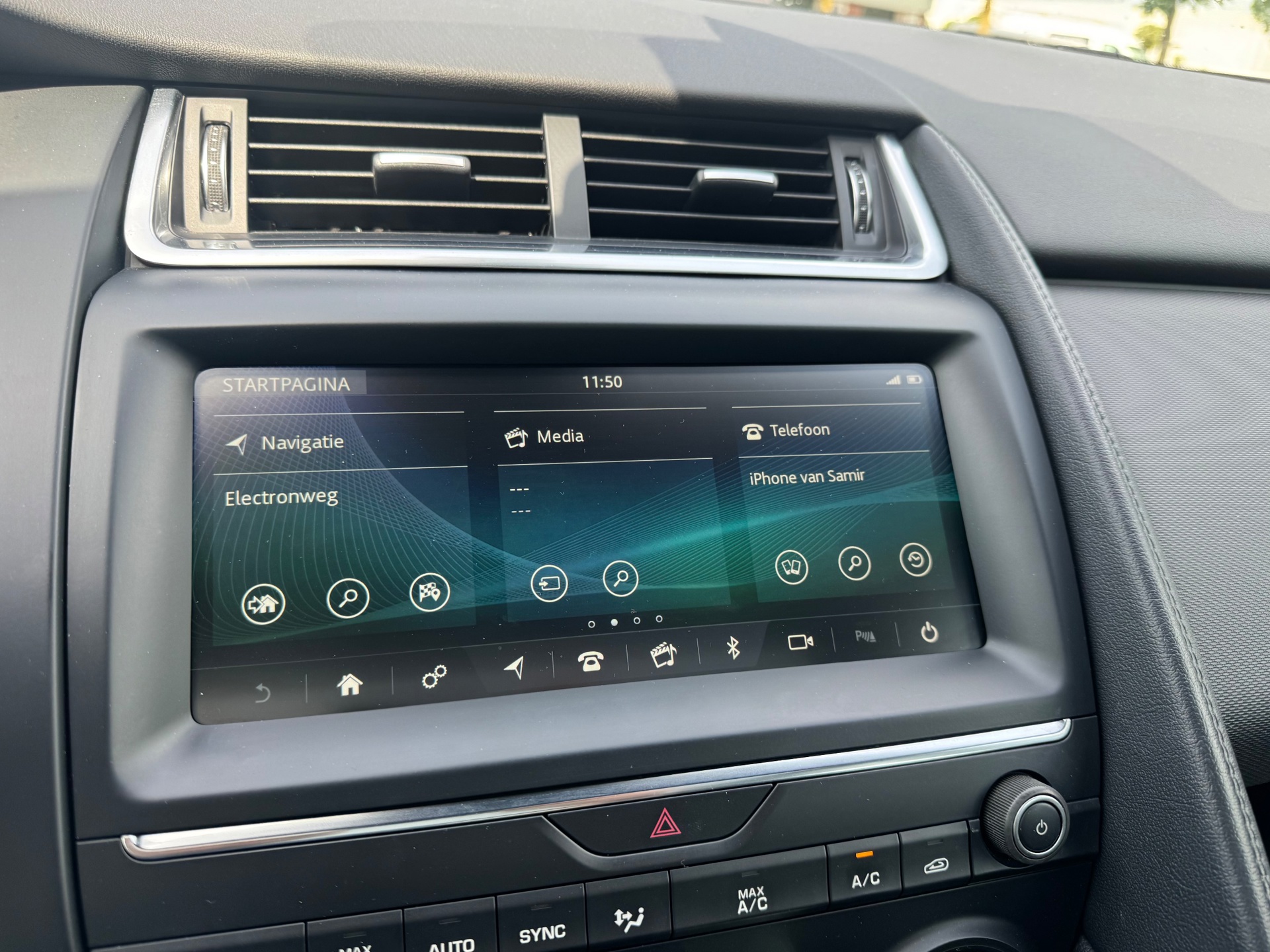 Foto van Jaguar E-pace