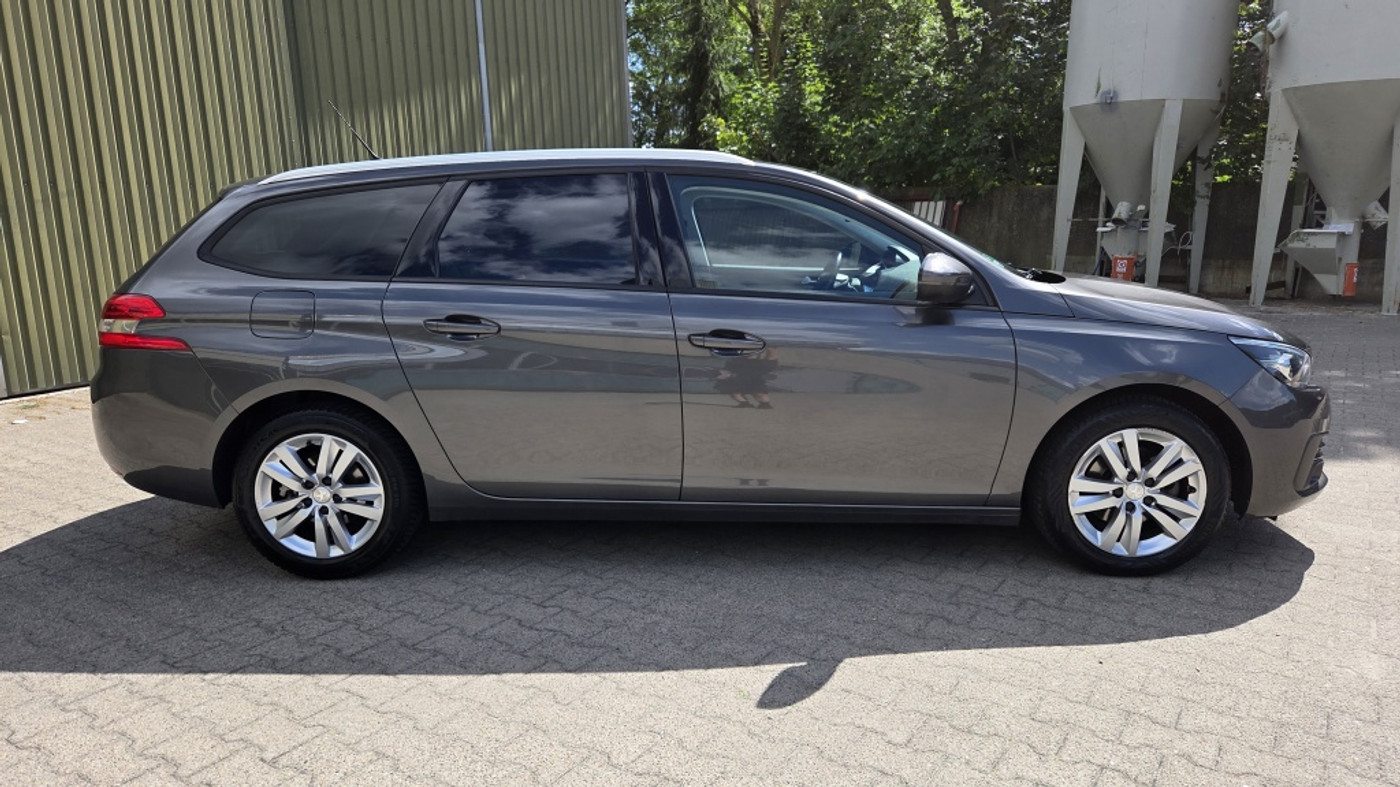 Foto van Peugeot 308 SW