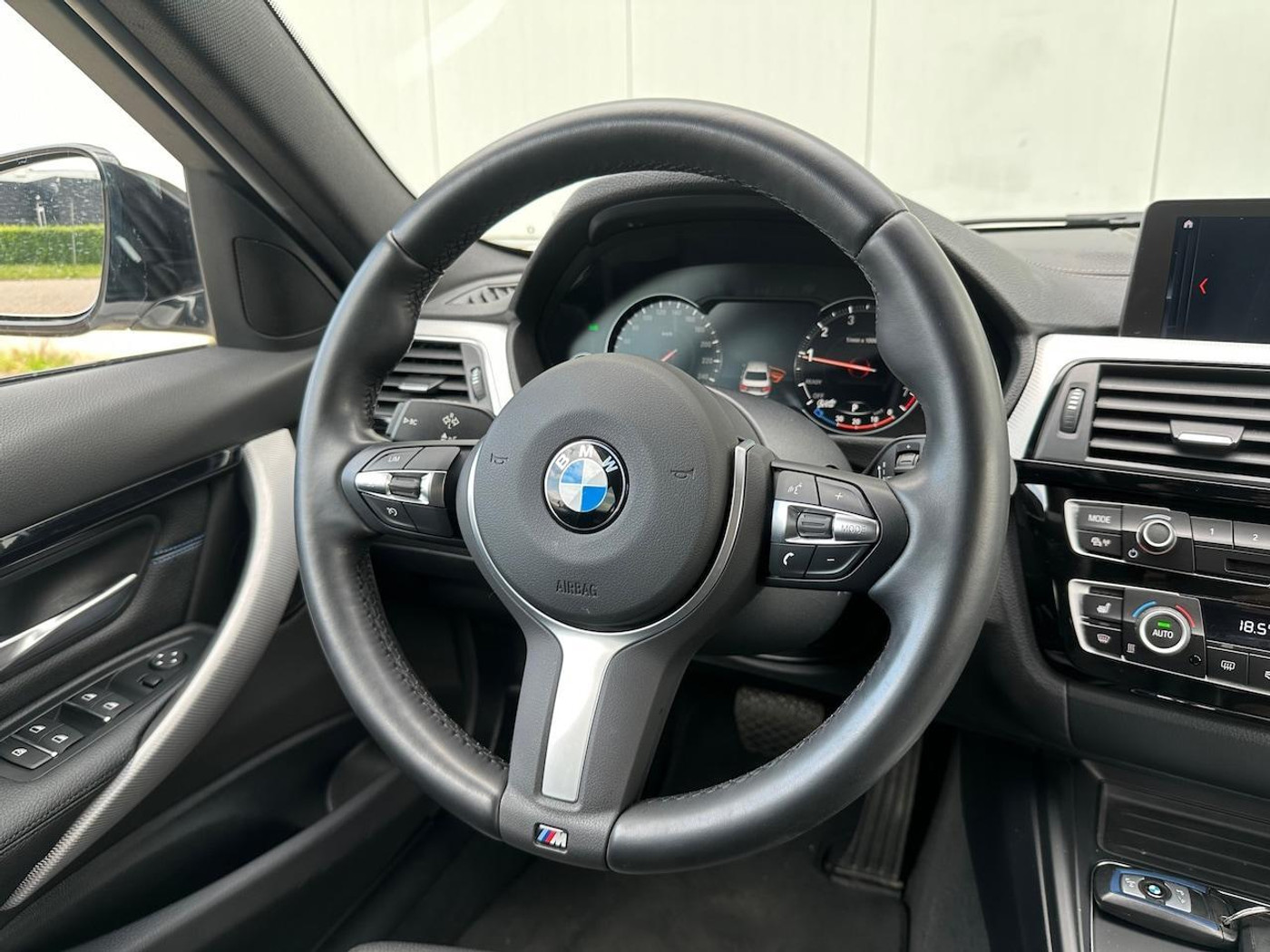 Foto van BMW 318i