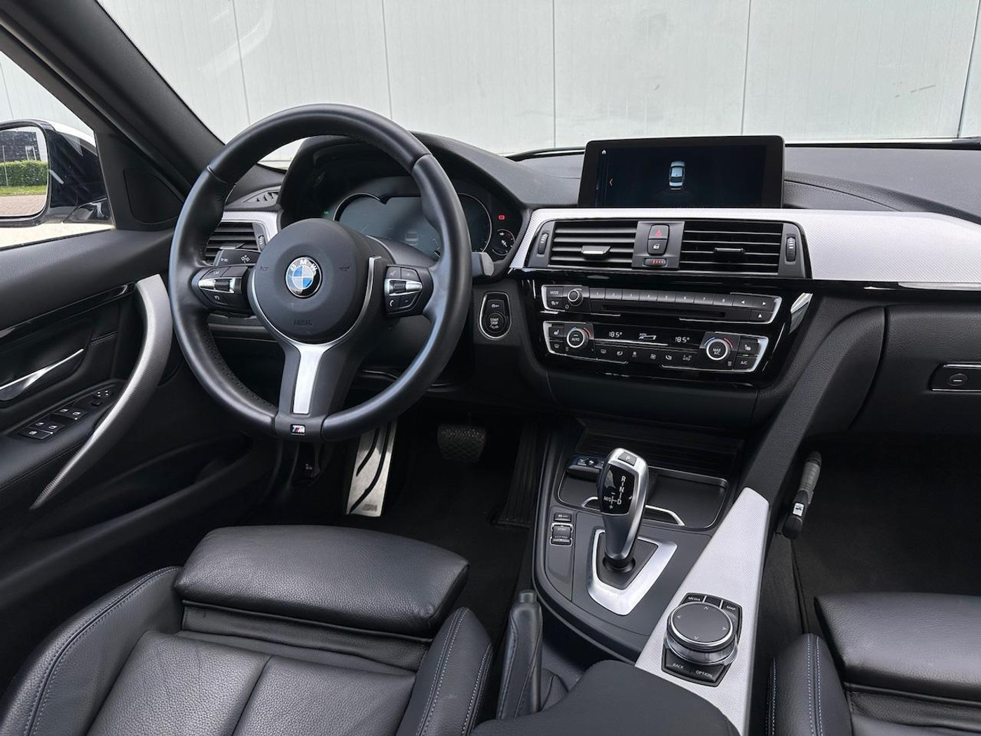 Foto van BMW 318i
