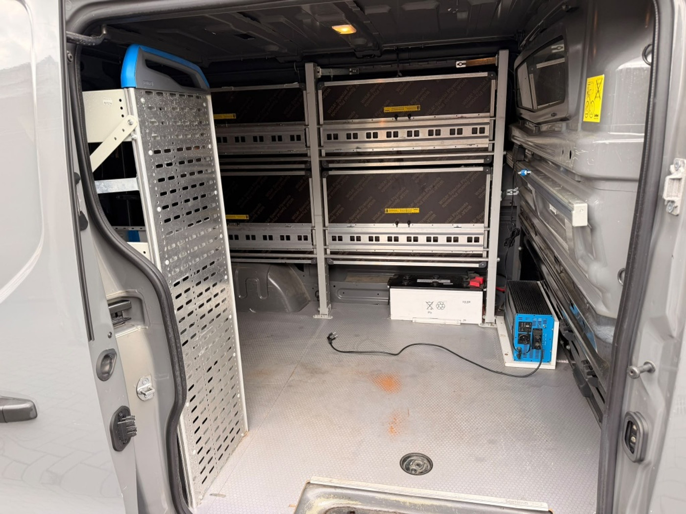 Foto van Opel Vivaro-b