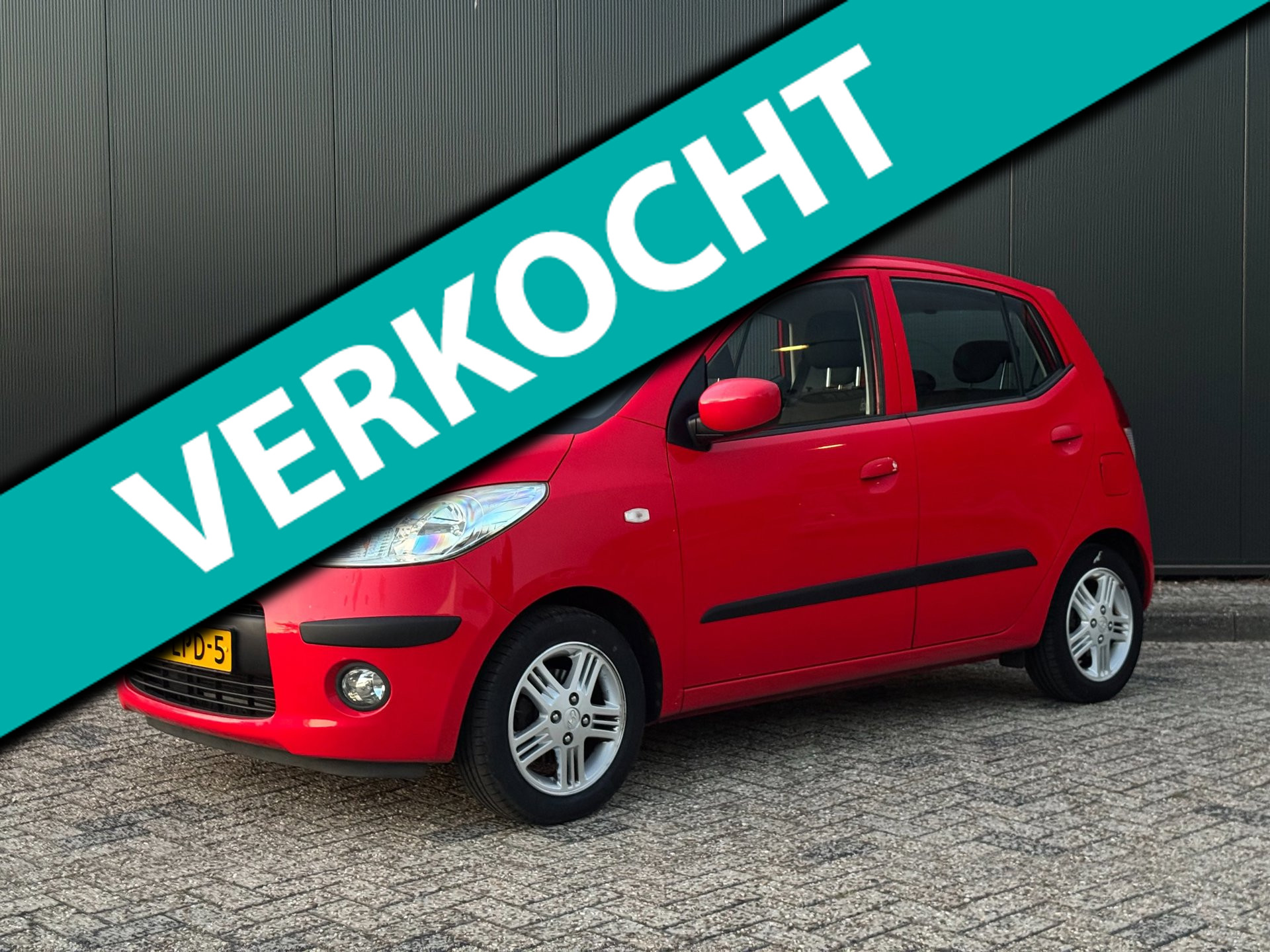 Hyundai I 10 1.1 Dynamic XL | Airco | NAP | 4x Elektr. ramen | 5 Deurs | Orig. NL | Centrale vergrendeling | Netjes Onderhouden! 2010 - voorkant