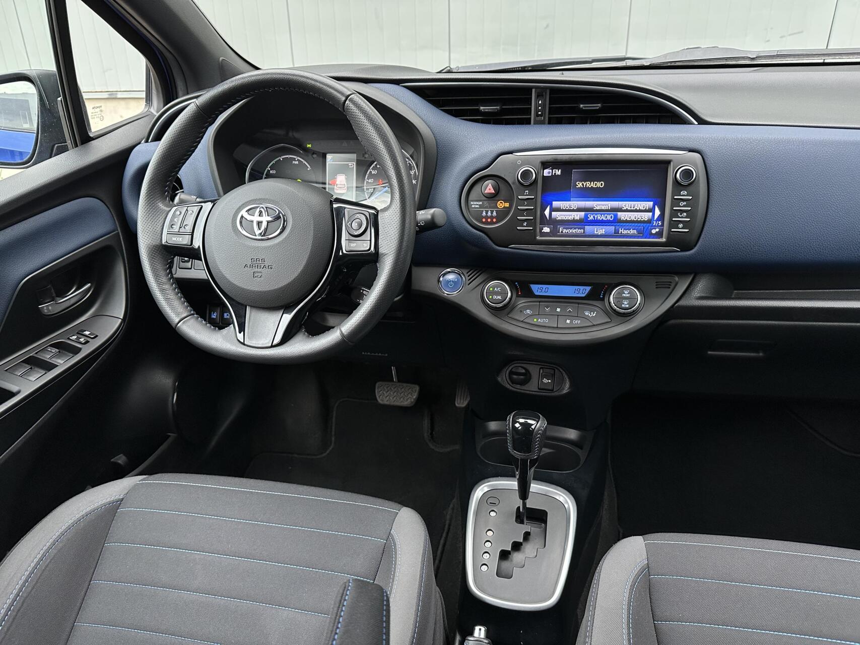 Foto van Toyota Toyota Yaris Hybrid