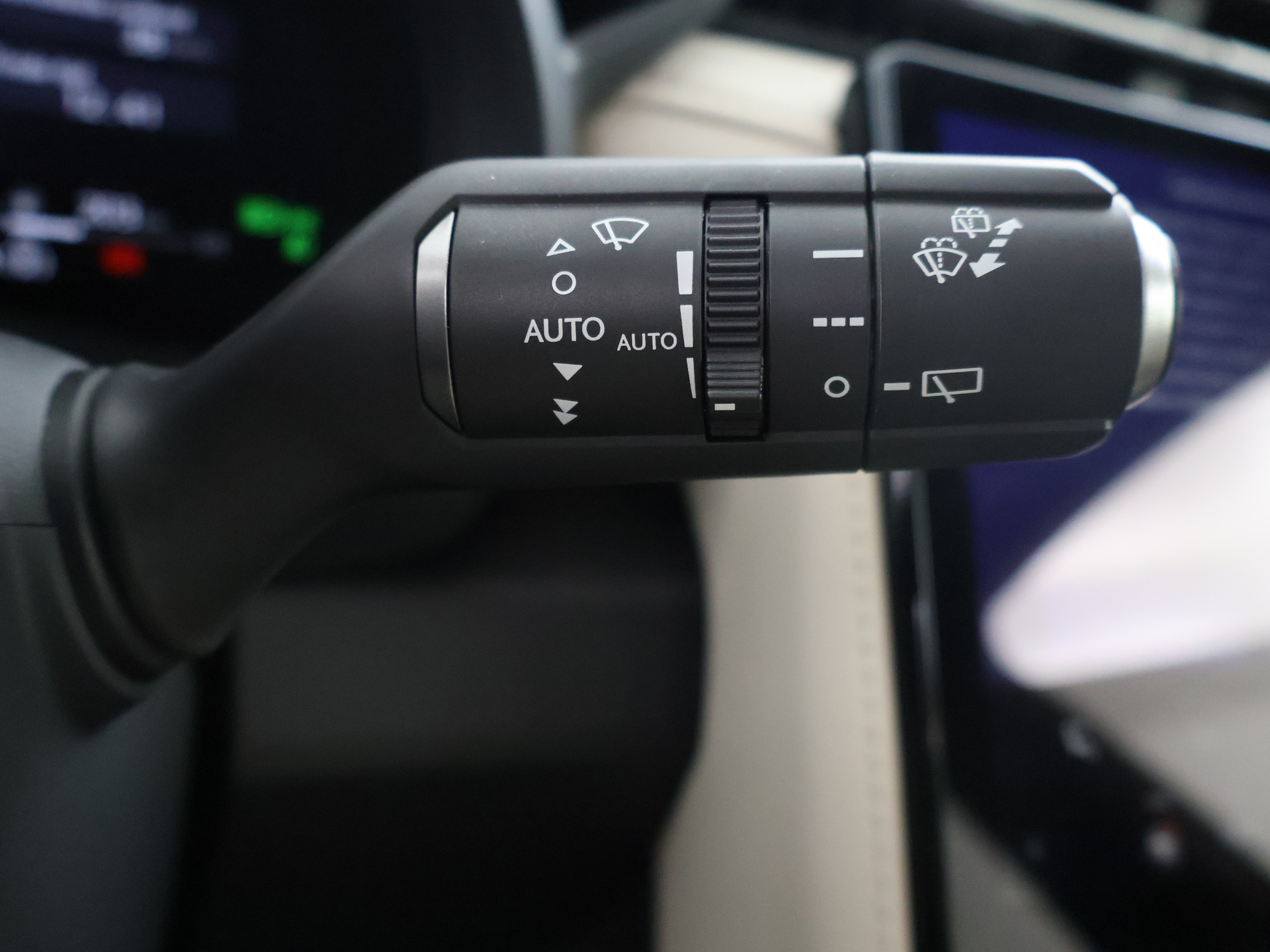 Foto van Lexus Lexus LBX