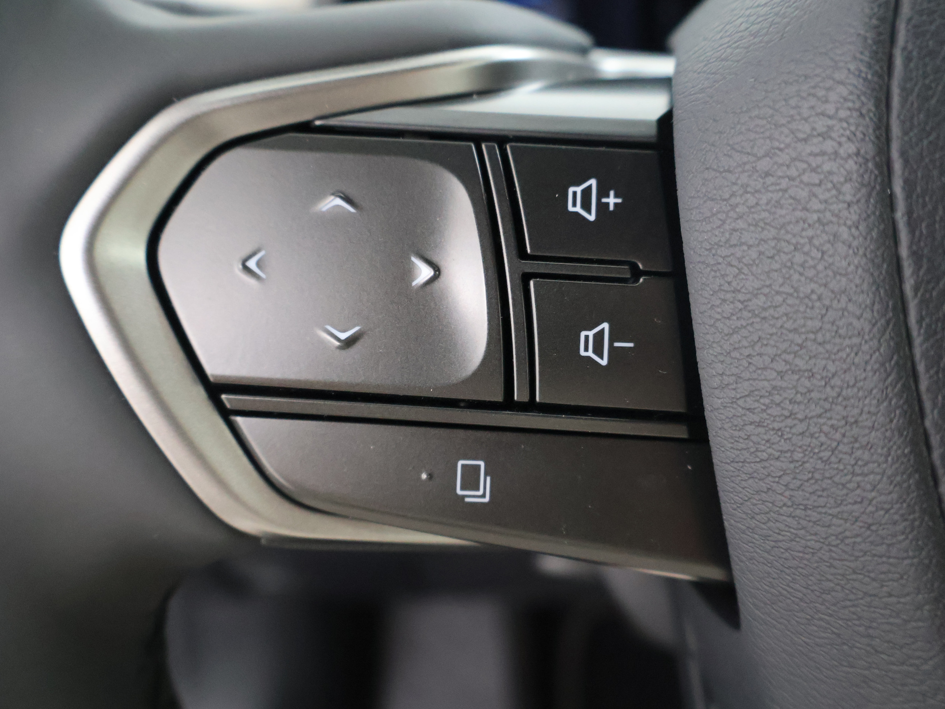 Foto van Lexus Lexus LBX