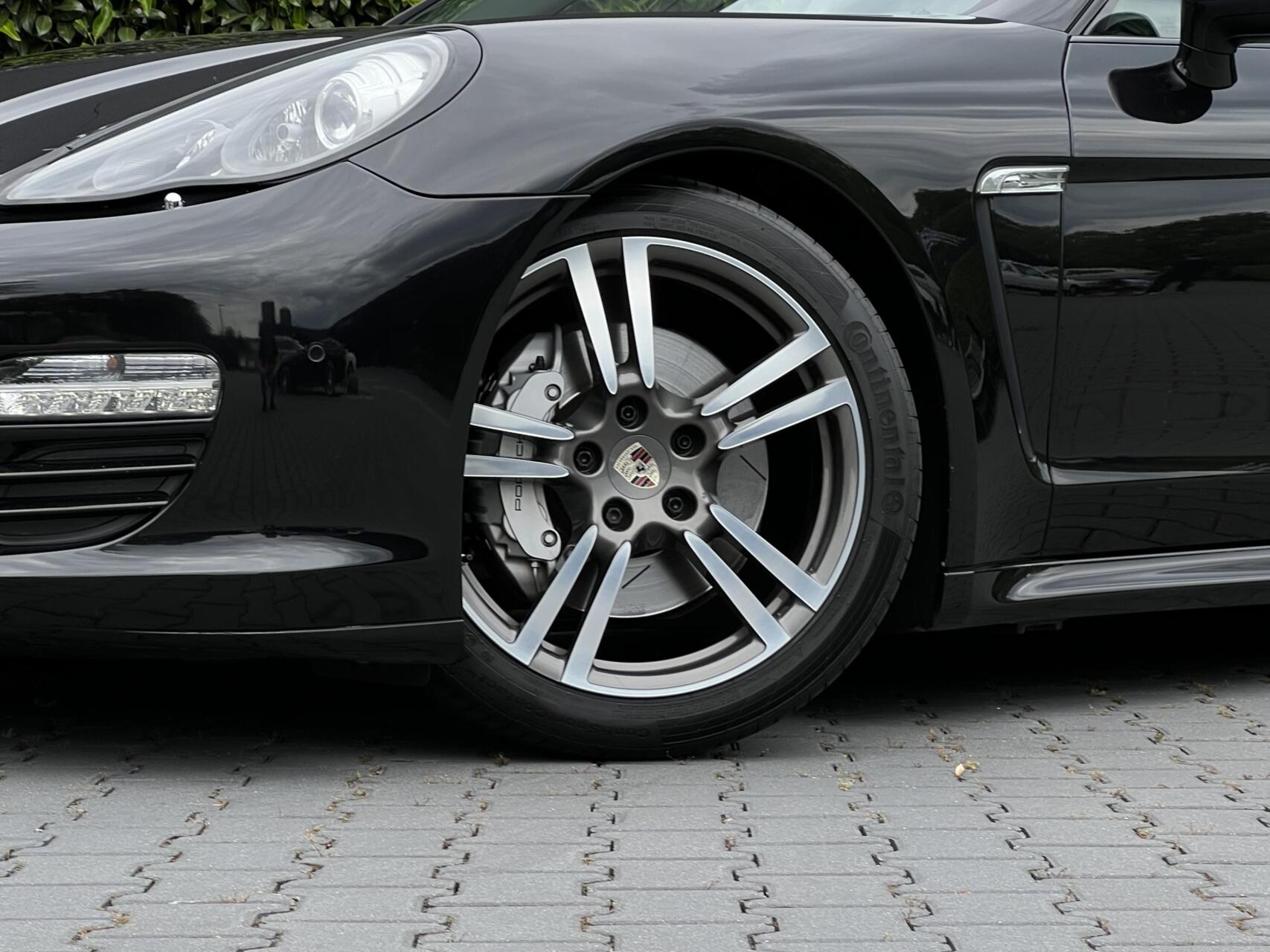 Foto van Porsche Panamera 4s