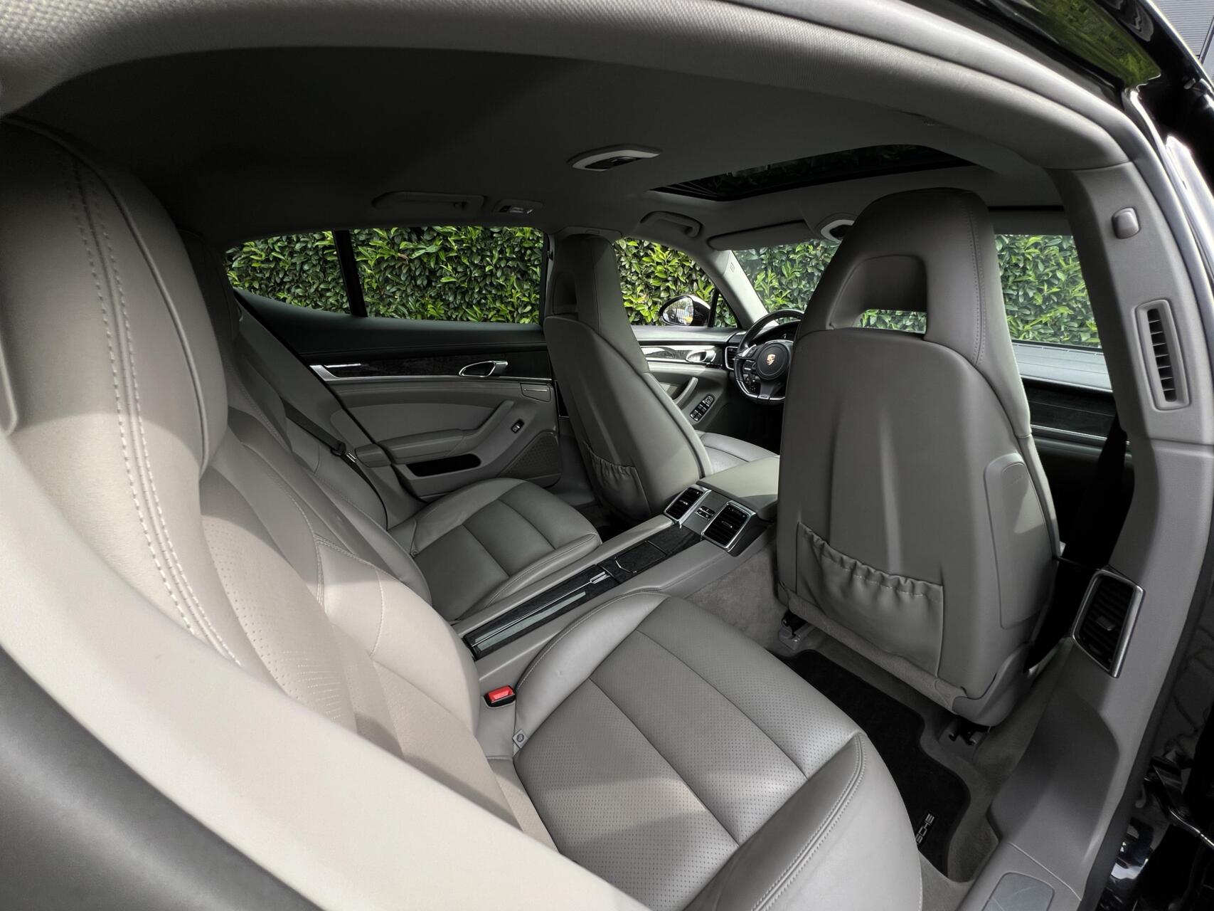 Foto van Porsche Panamera 4s
