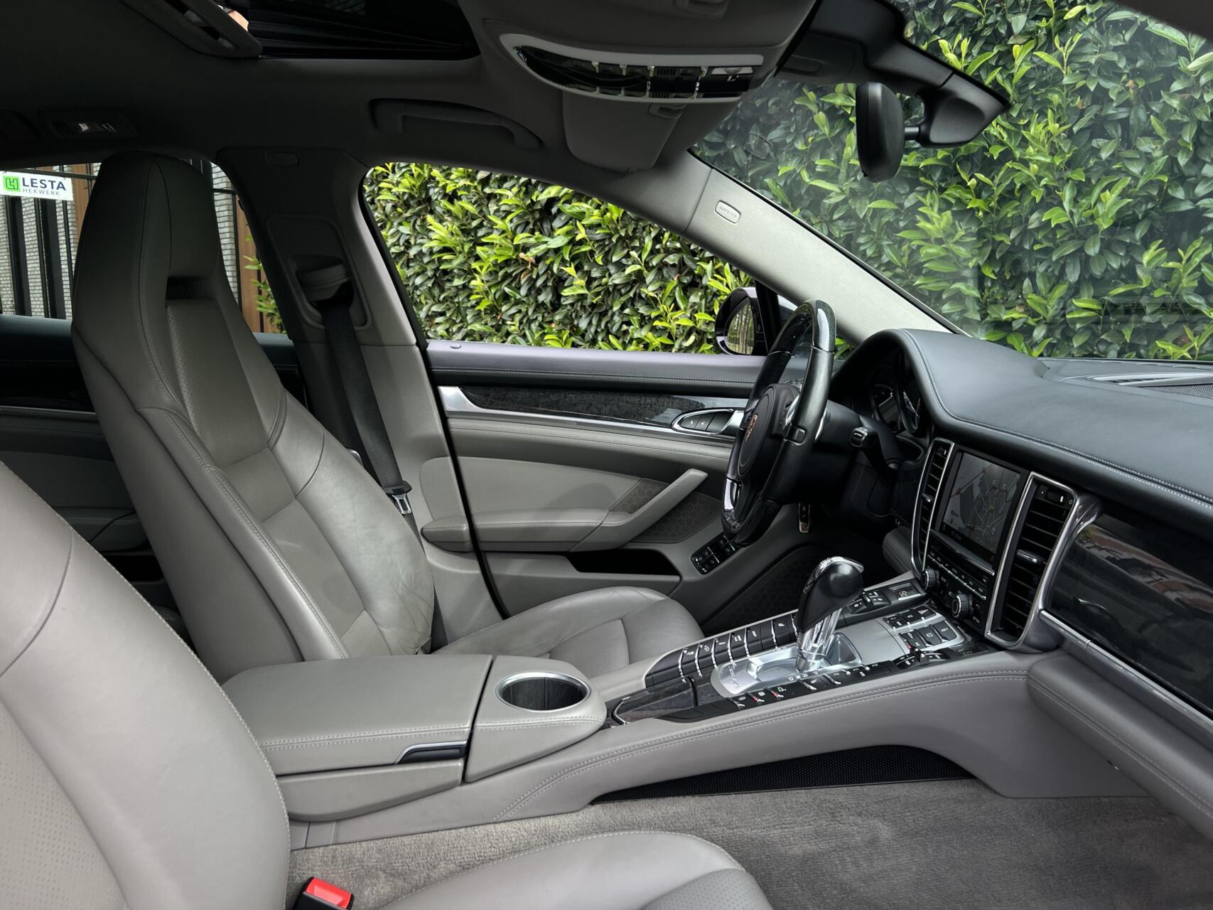 Foto van Porsche Panamera 4s