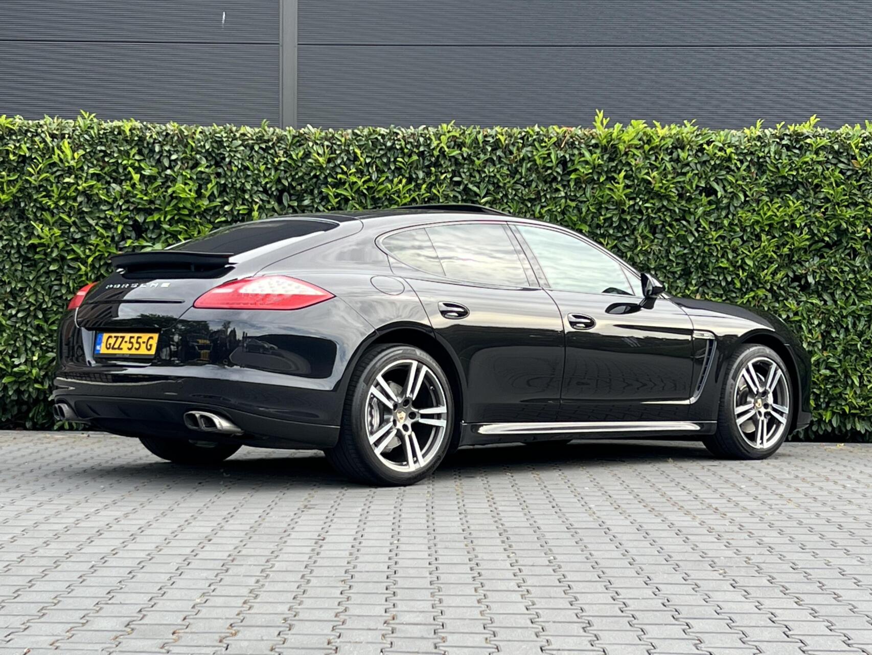Foto van Porsche Panamera 4s