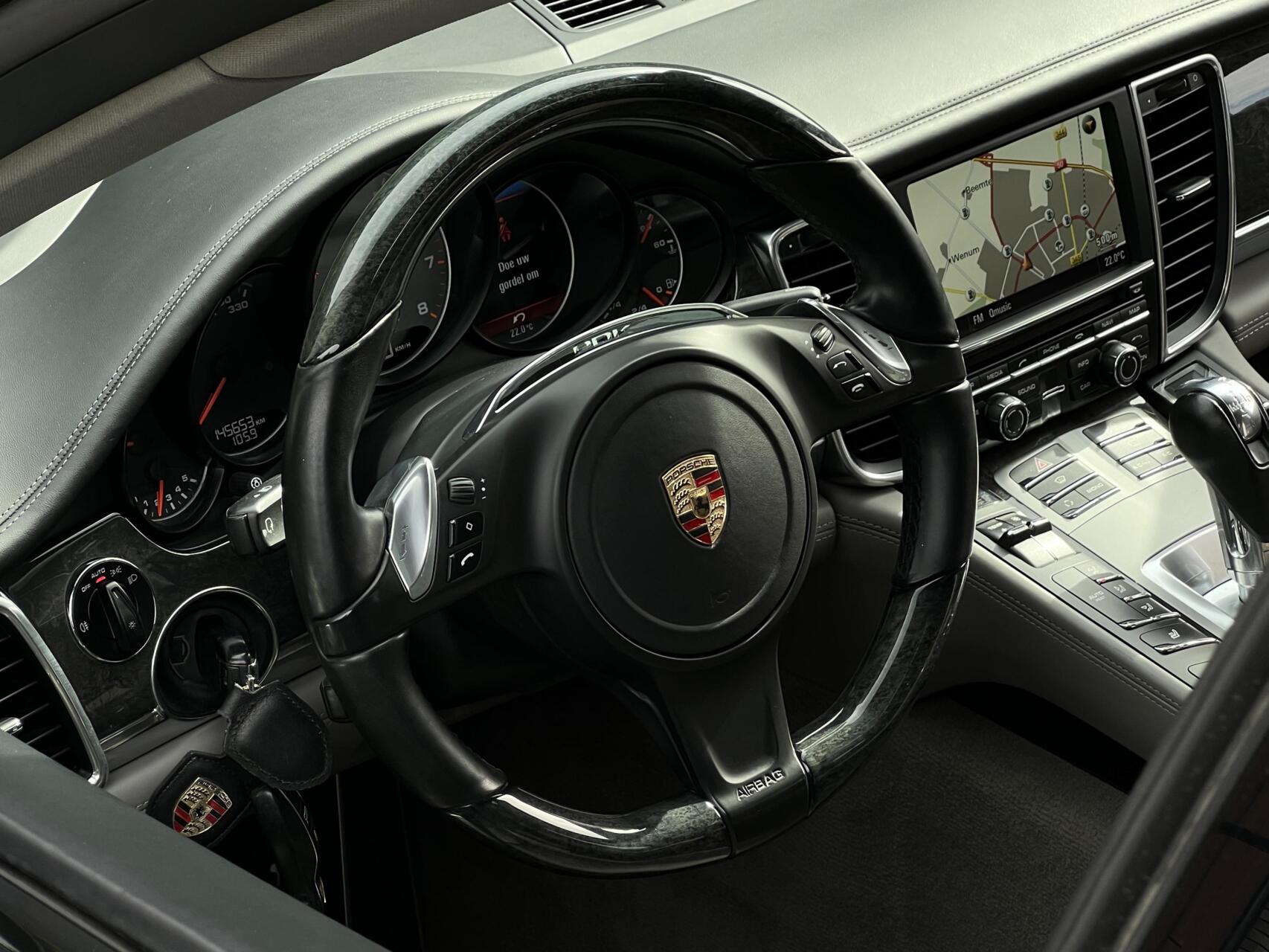 Foto van Porsche Panamera 4s