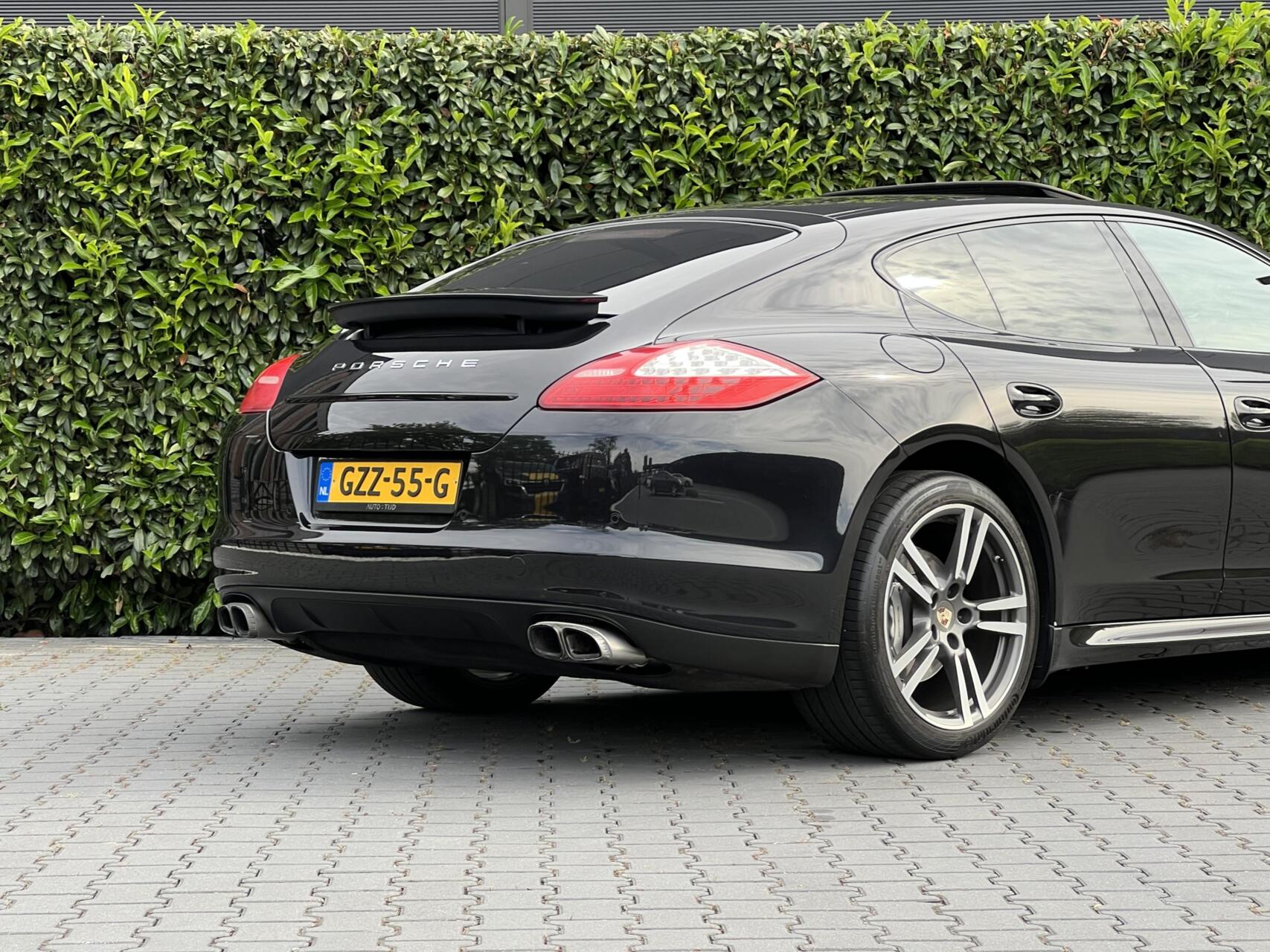 Foto van Porsche Panamera 4s