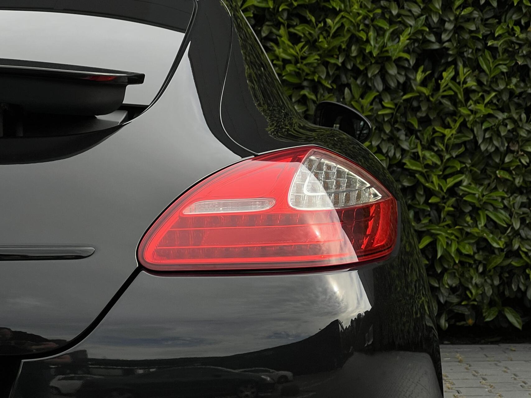Foto van Porsche Panamera 4s