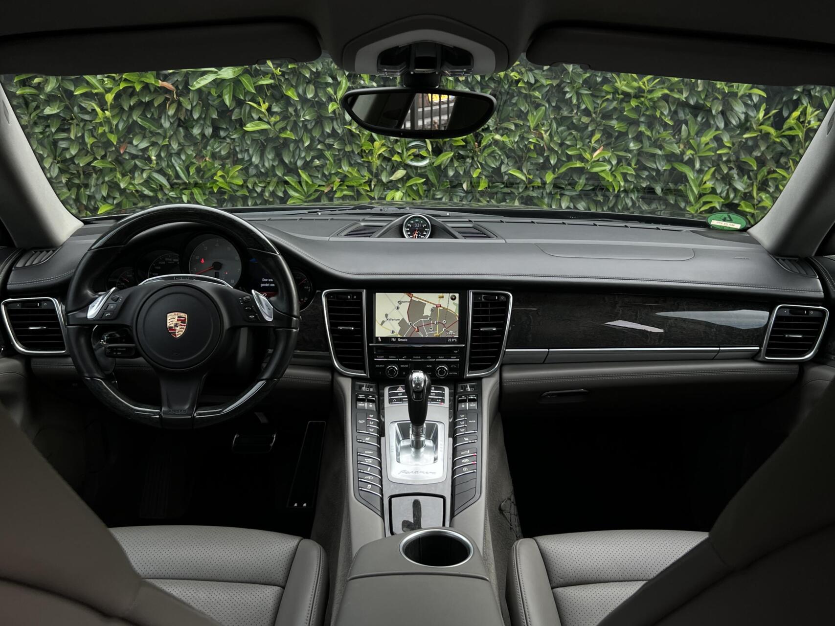Foto van Porsche Panamera 4s