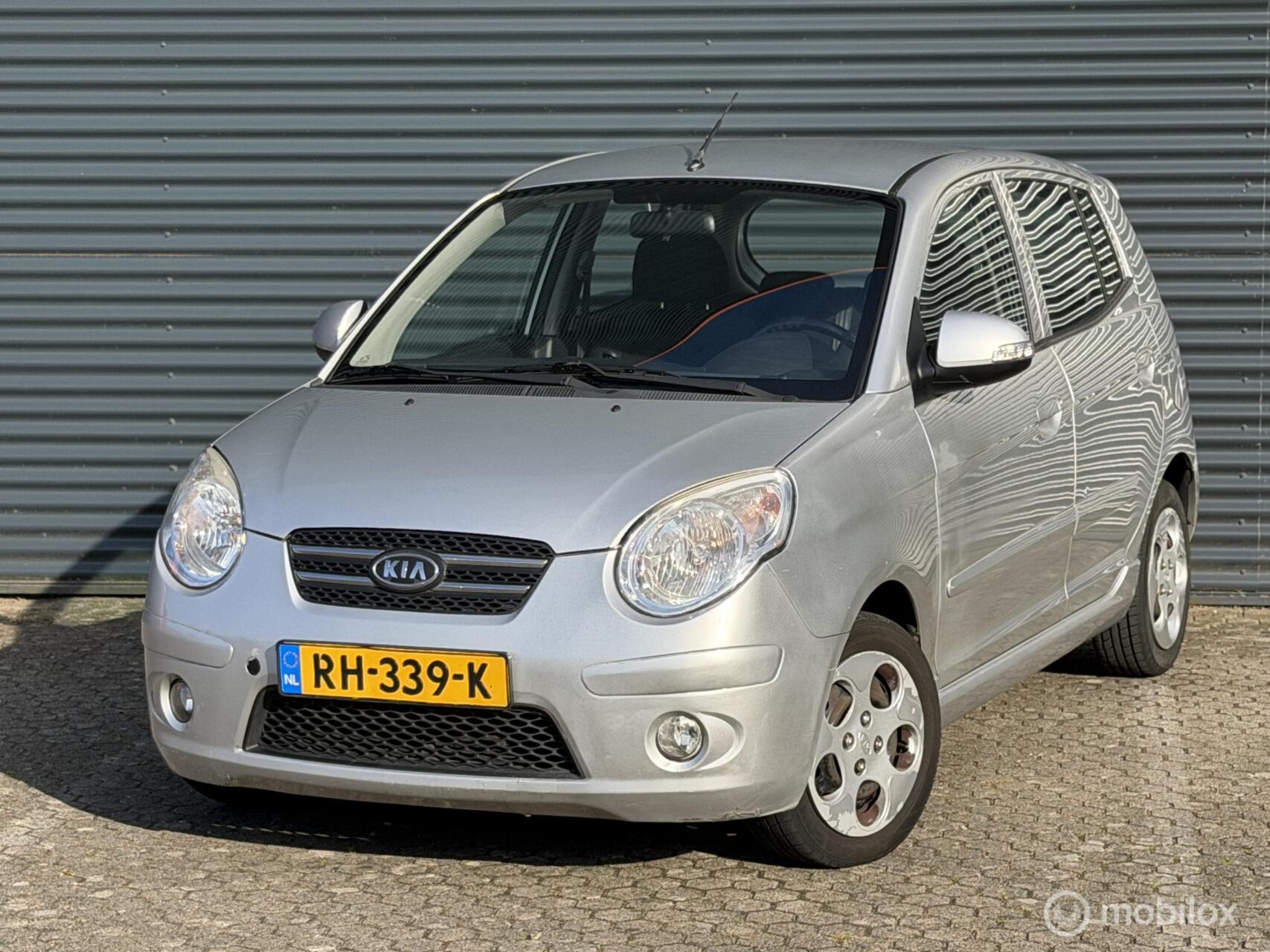 Kia Picanto 1.1 X-clusive 2009 - voorkant