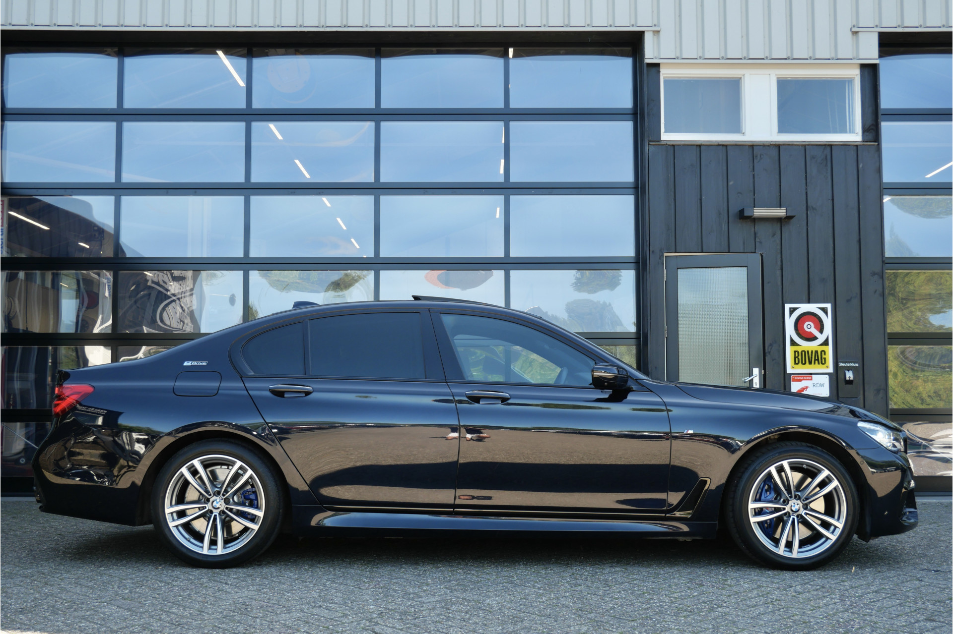 Foto van BMW 740e Iperformance