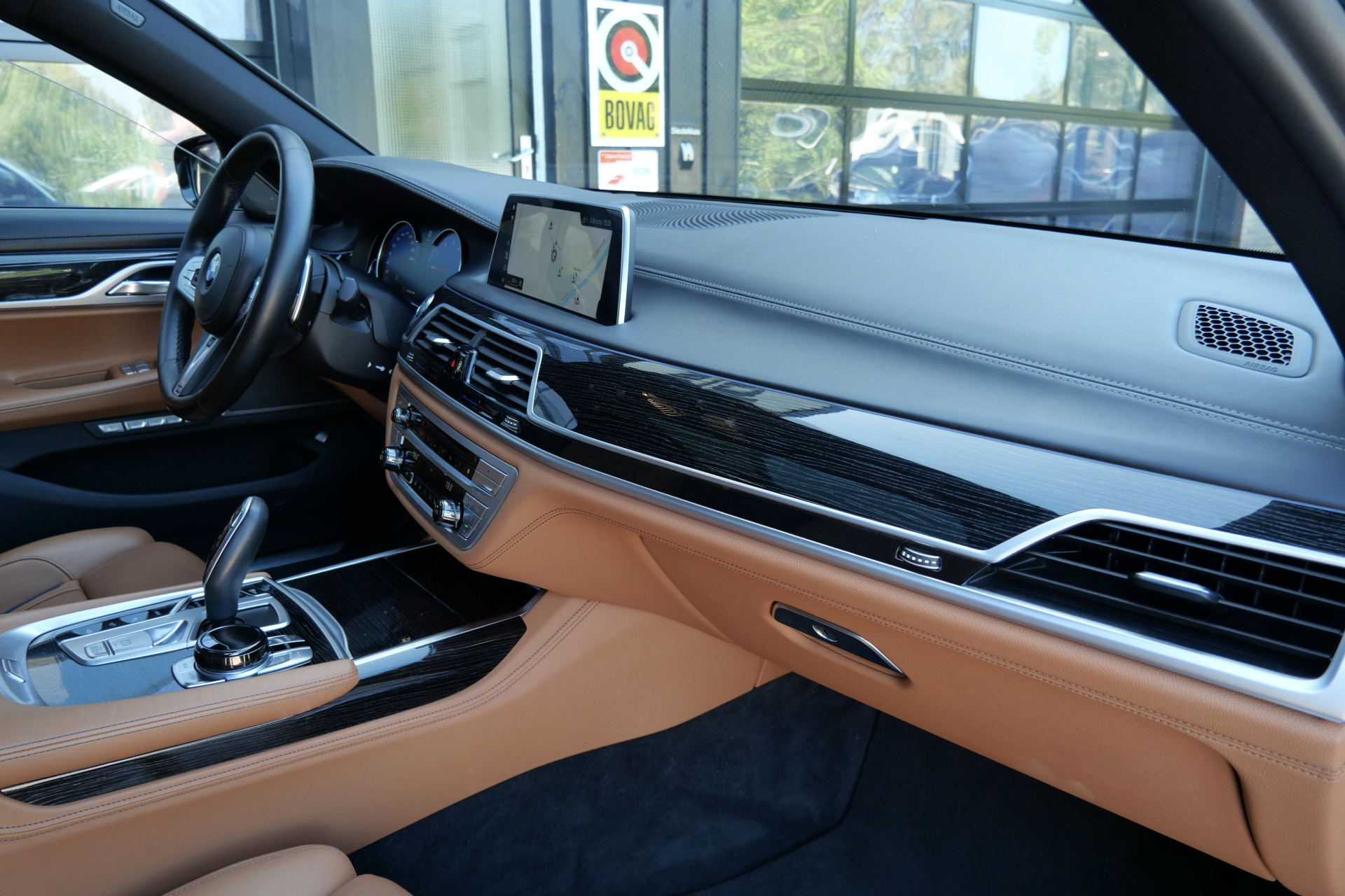 Foto van BMW 740e Iperformance