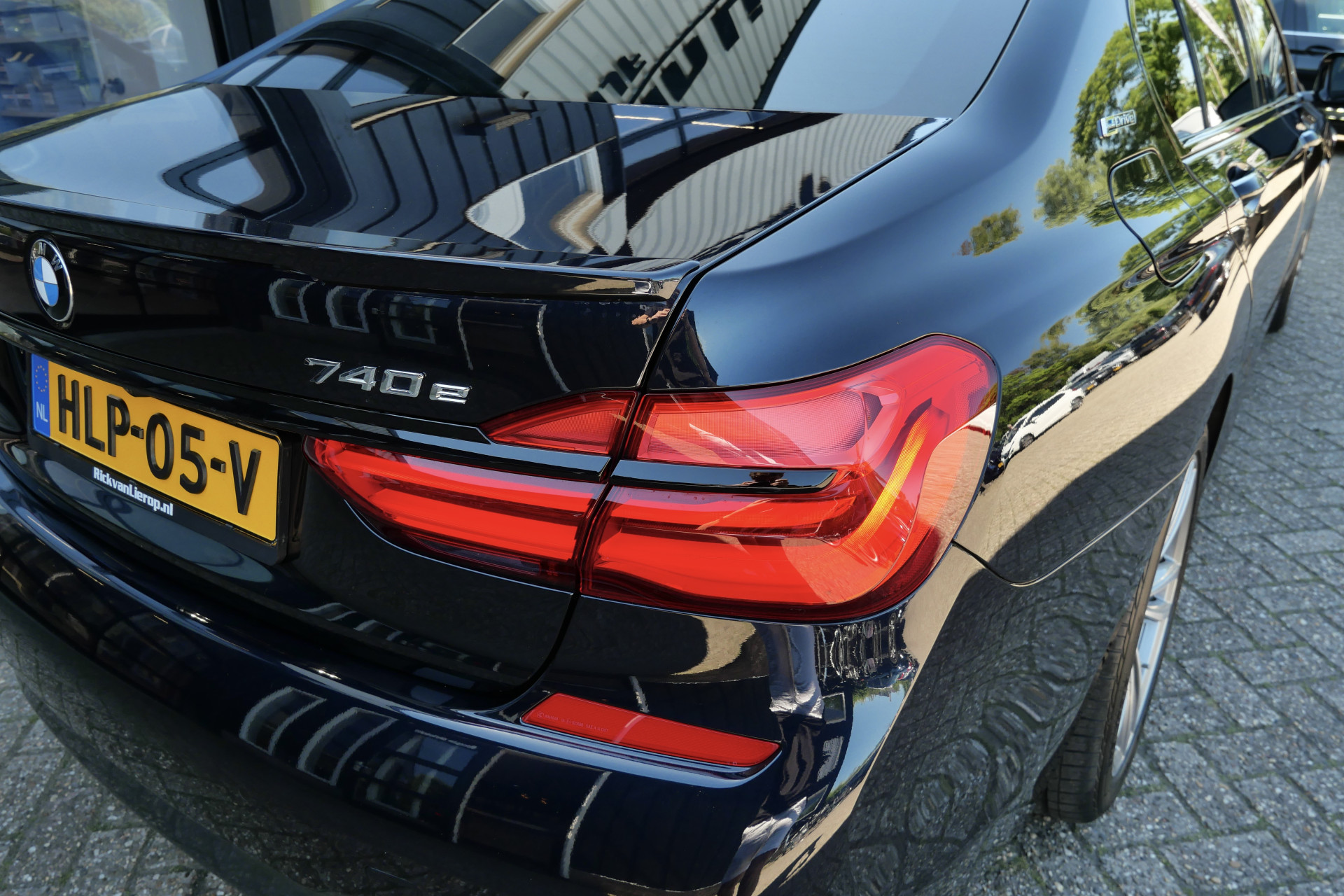 Foto van BMW 740e Iperformance