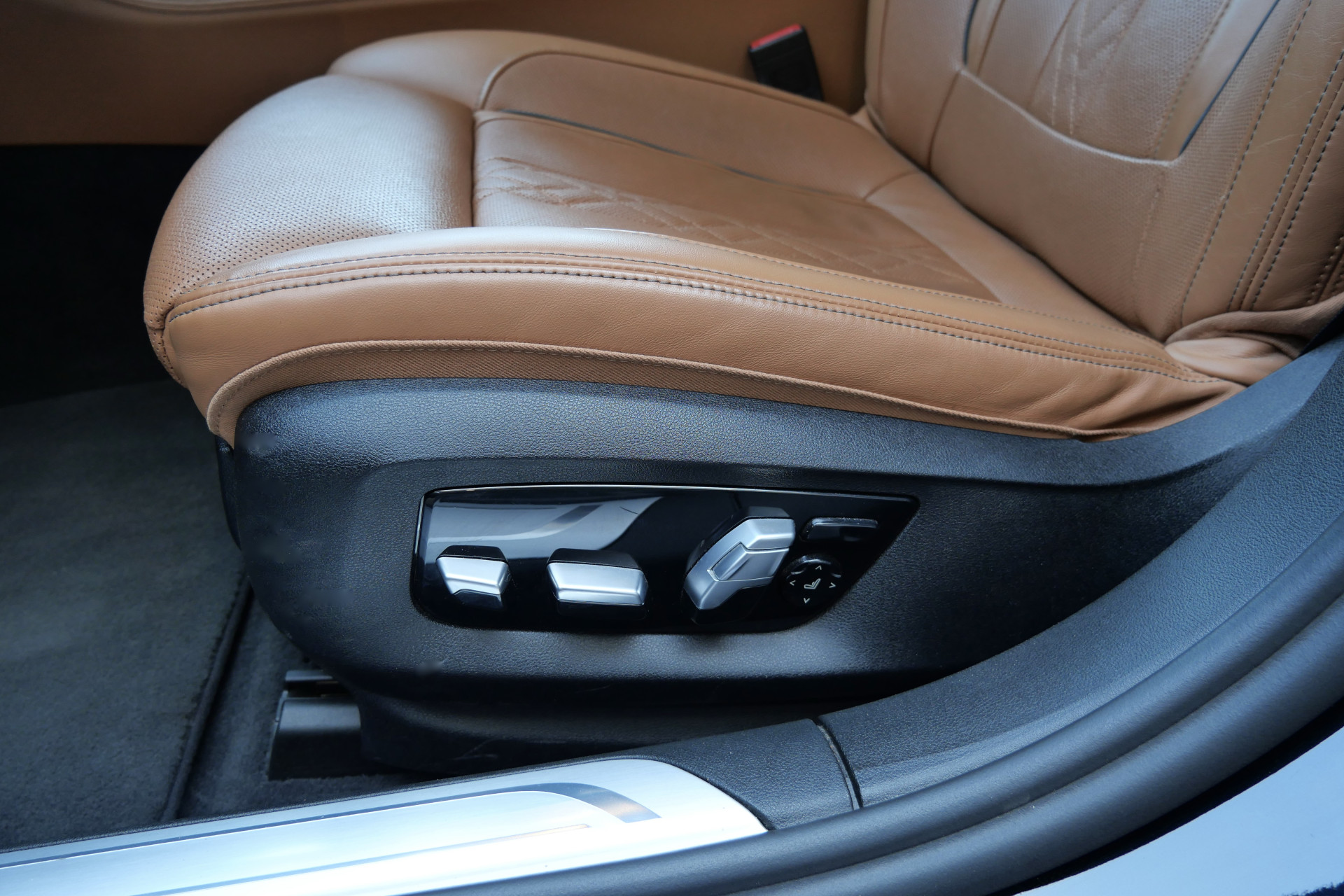 Foto van BMW 740e Iperformance