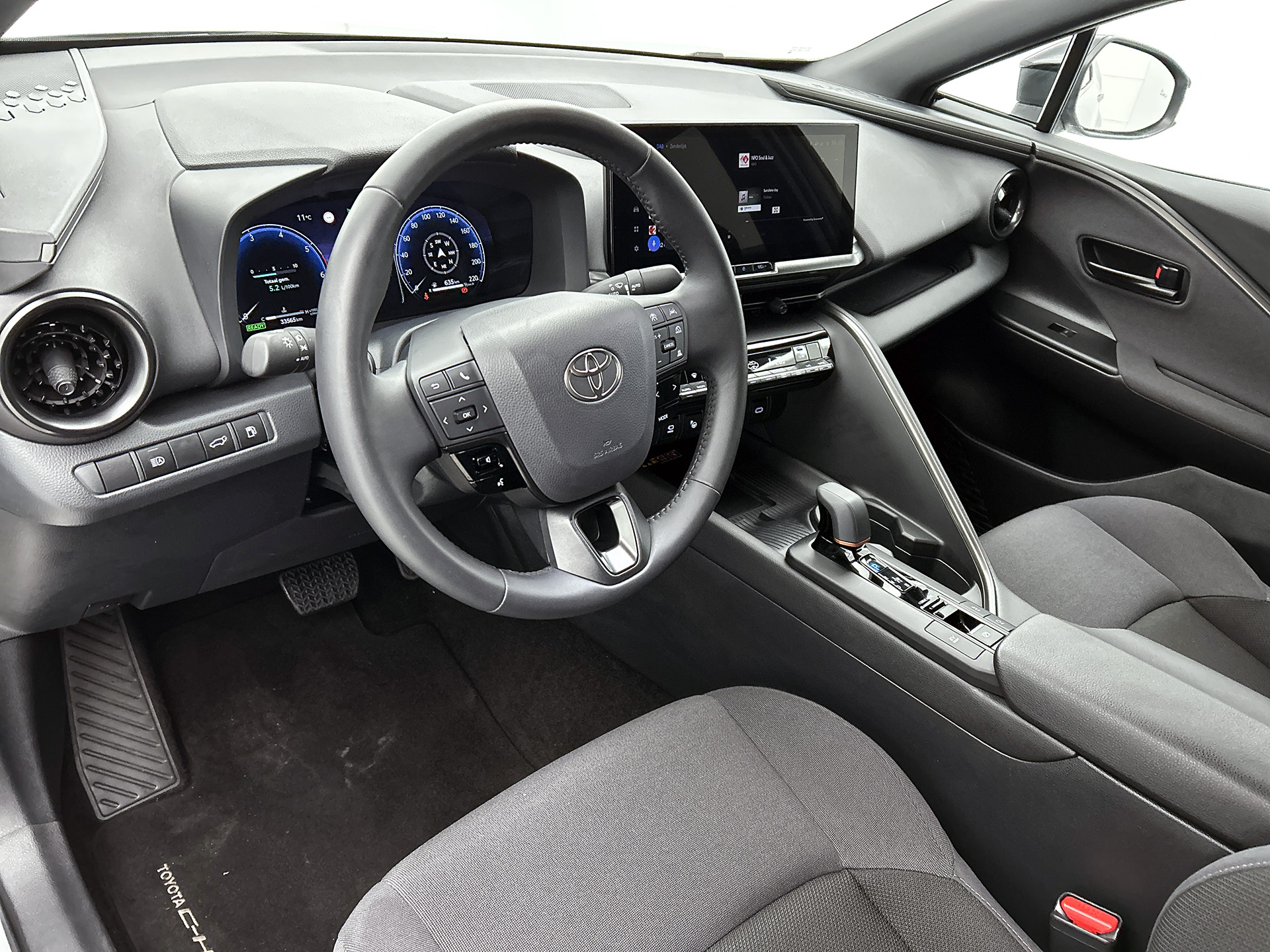 Foto van Toyota C-hr