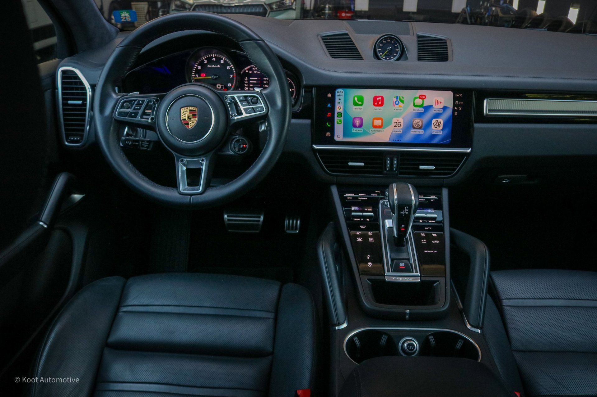 Foto van Porsche Cayenne Turbo S E-hybrid