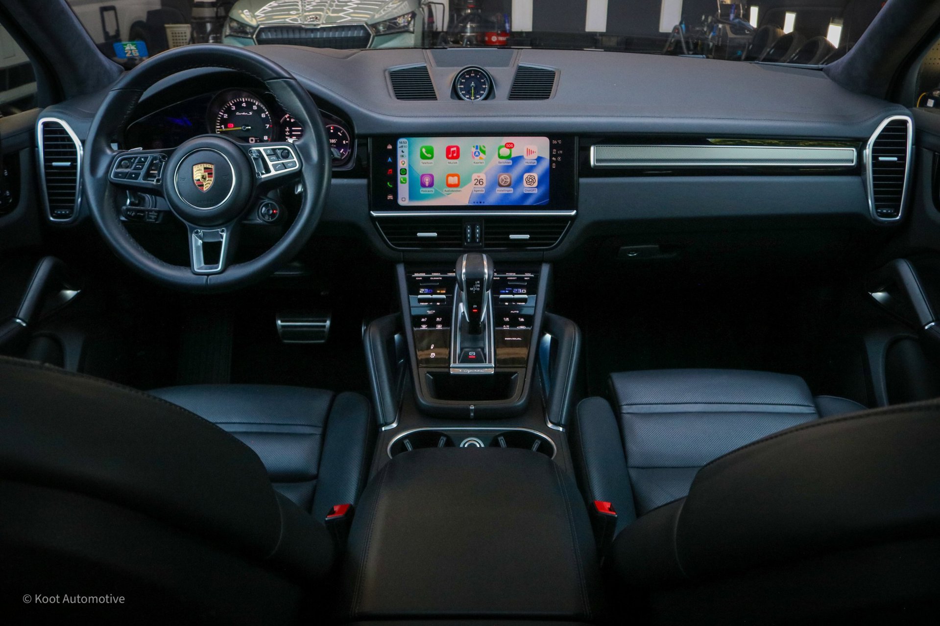 Foto van Porsche Cayenne Turbo S E-hybrid