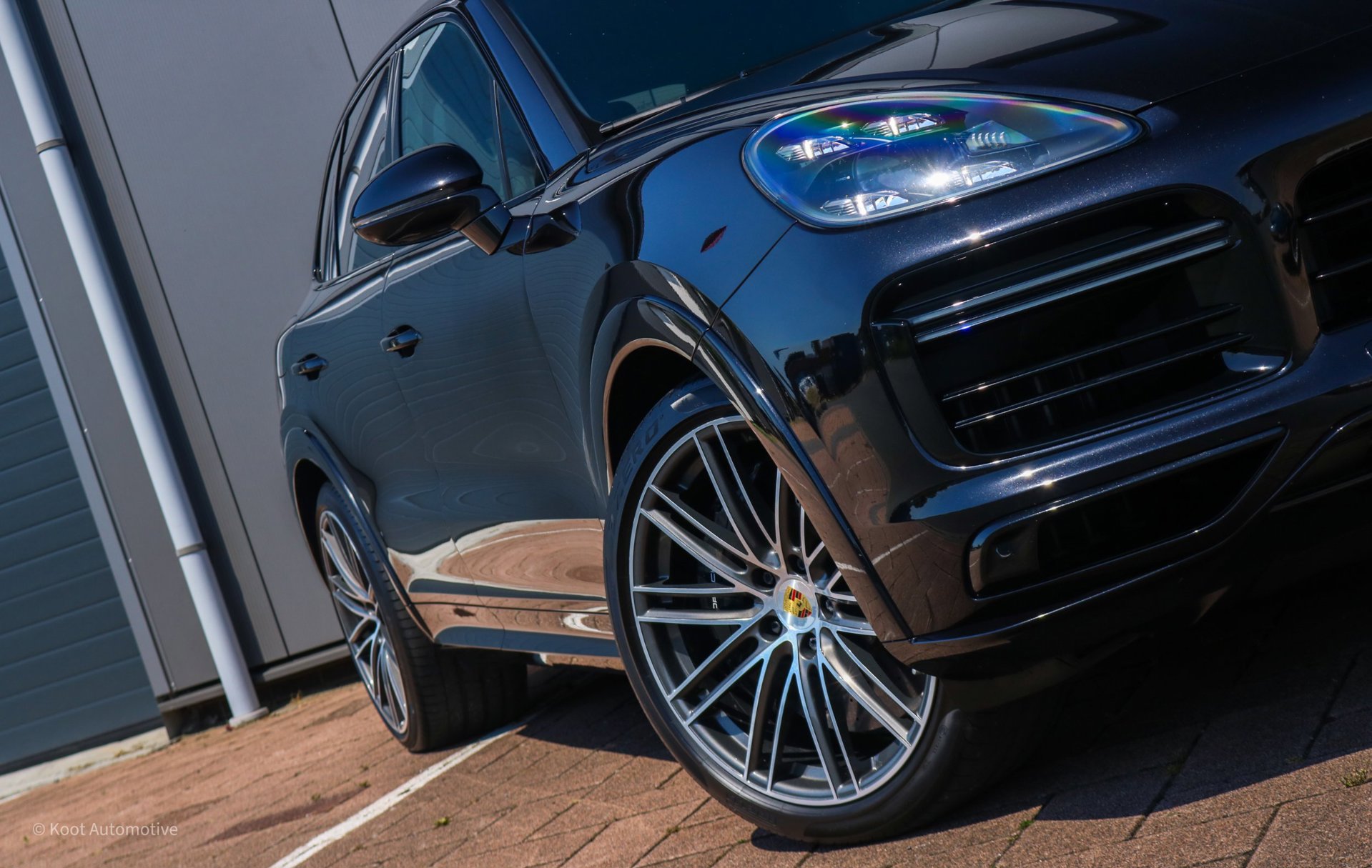 Foto van Porsche Cayenne Turbo S E-hybrid