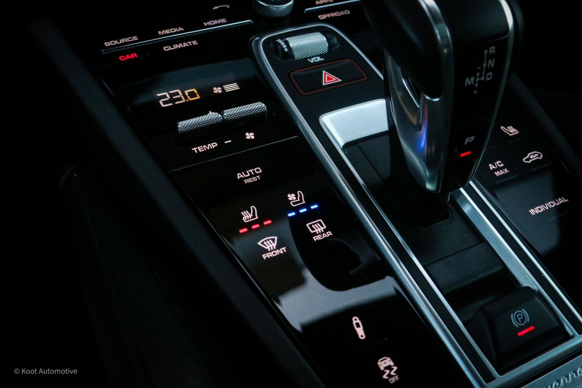 Foto van Porsche Cayenne Turbo S E-hybrid