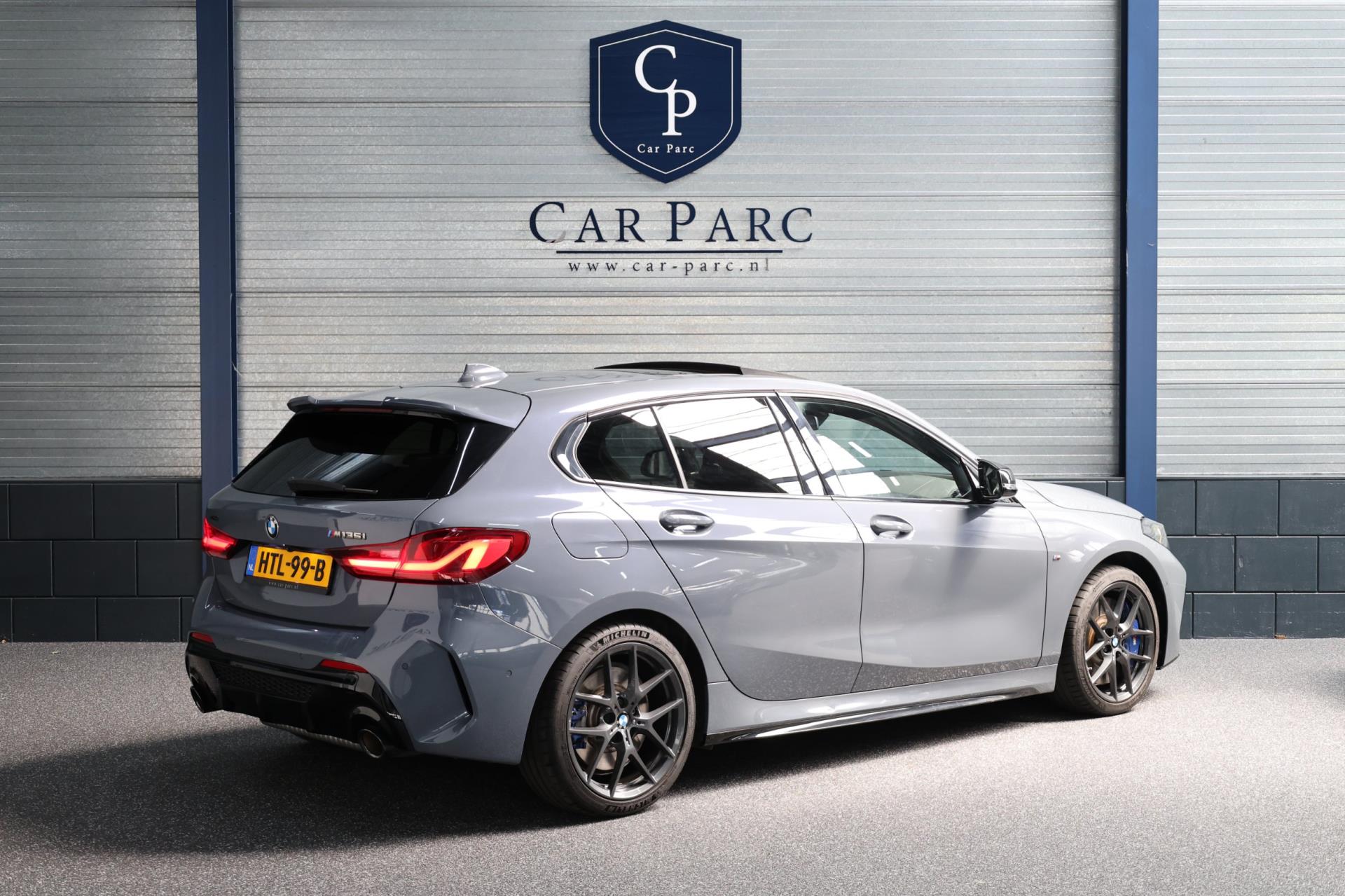 Foto van BMW M135i xDrive