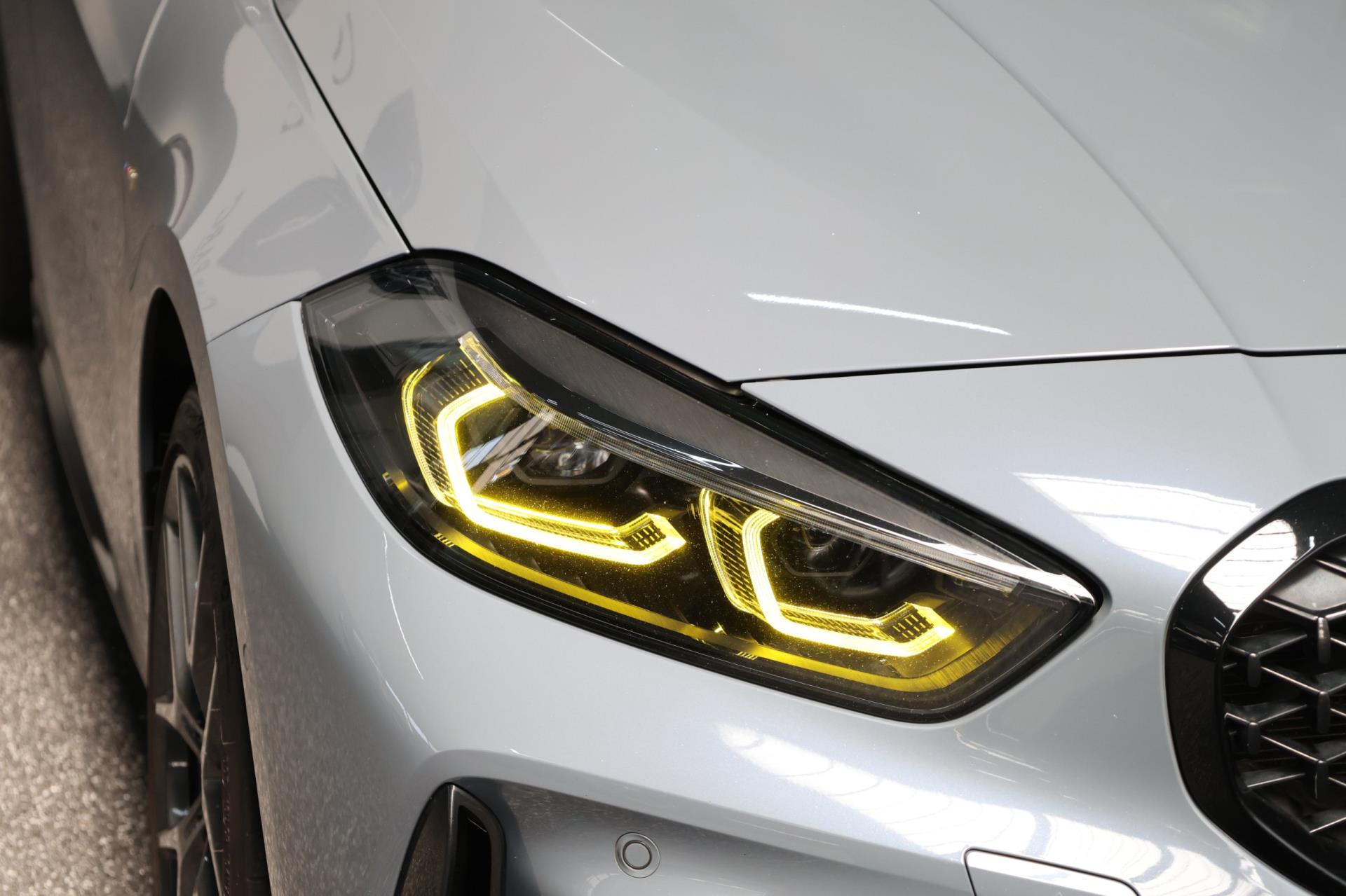Foto van BMW M135i xDrive