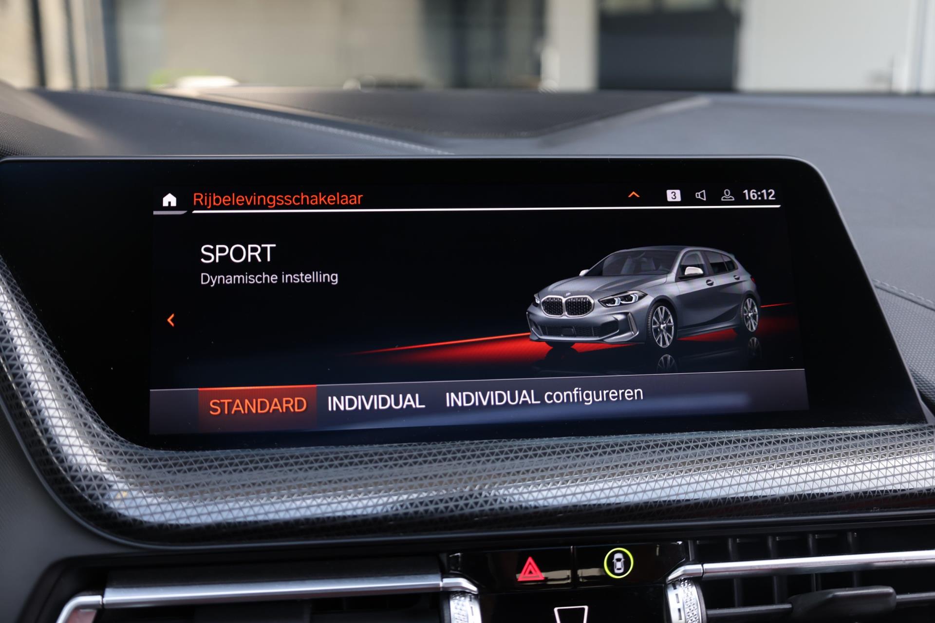 Foto van BMW M135i xDrive