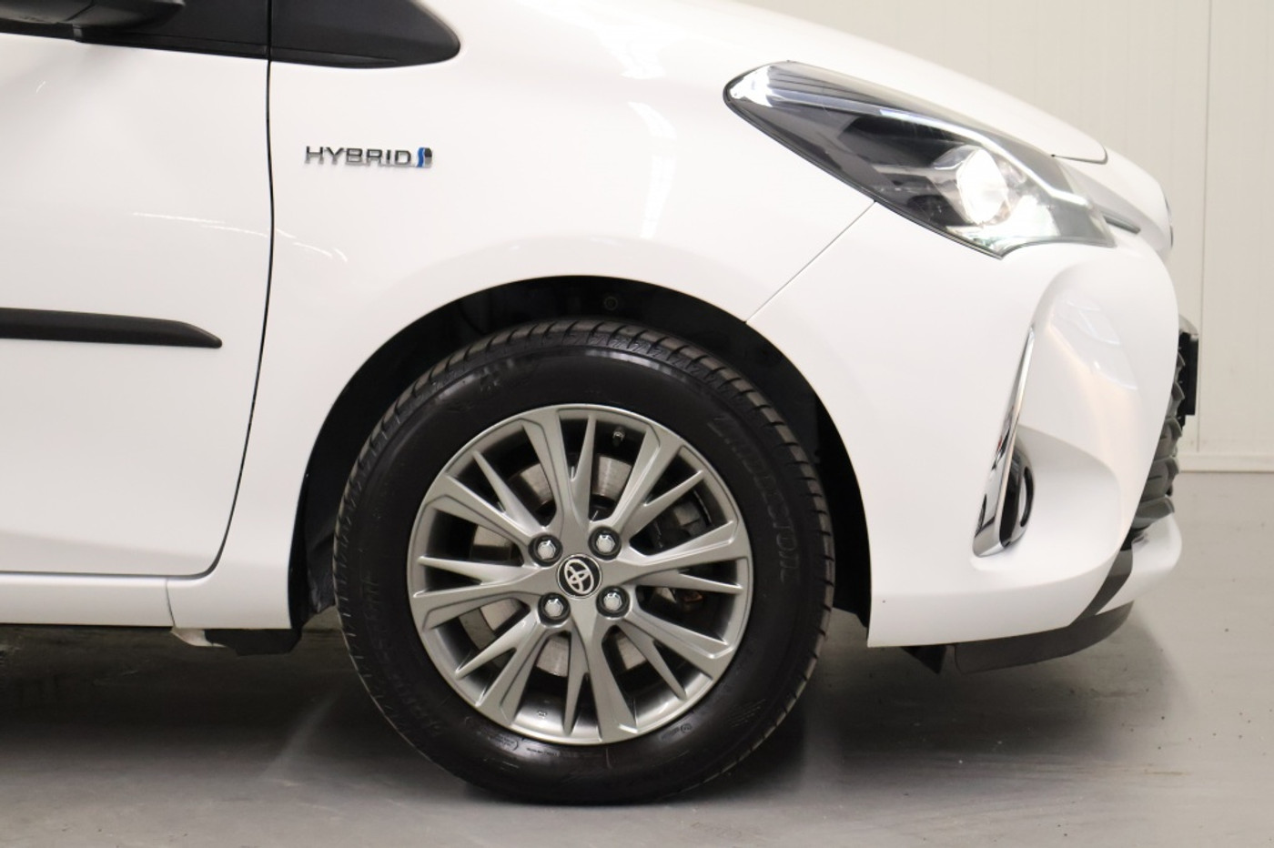 Foto van Toyota Toyota Yaris Hybrid