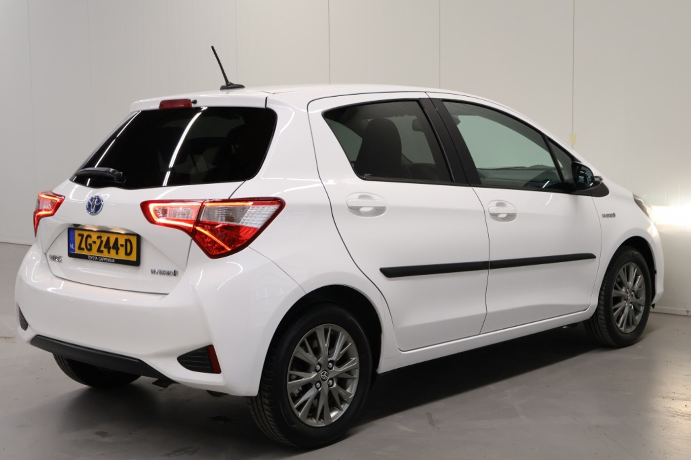 Foto van Toyota Toyota Yaris Hybrid