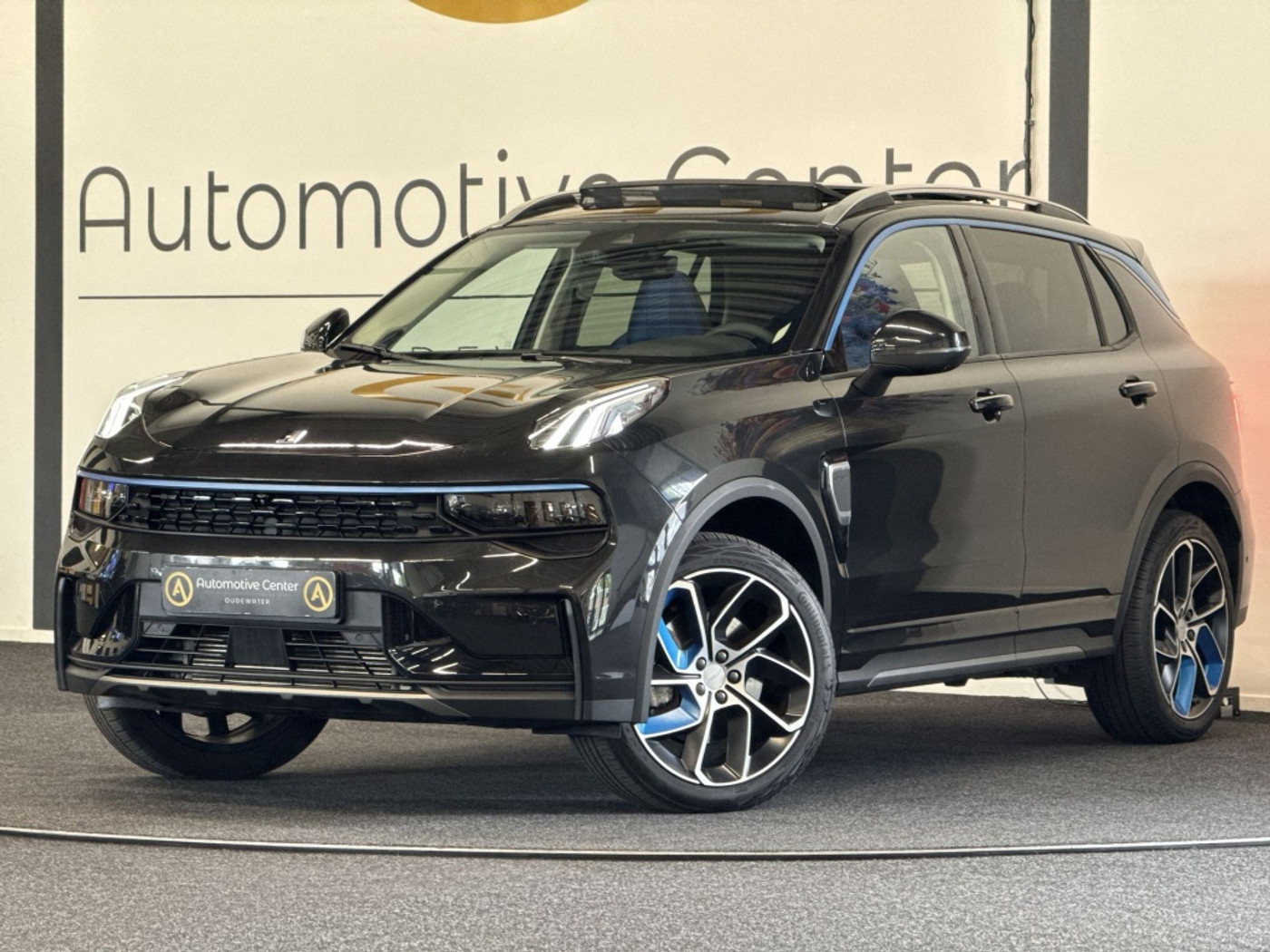 Lynk&co LYNK & Co 01 1.5 PHEV | MY22 | TREKHAAK | PANO | 360 CAMERA | ACC | NAVI 2022 - voorkant