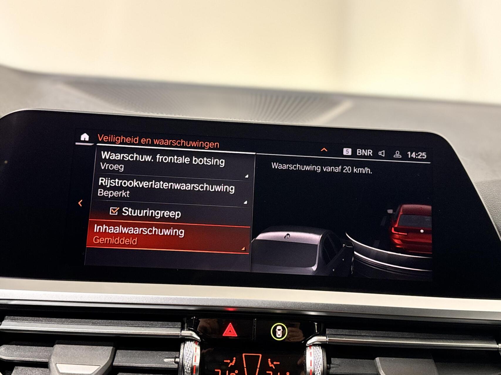 Foto van BMW 330e