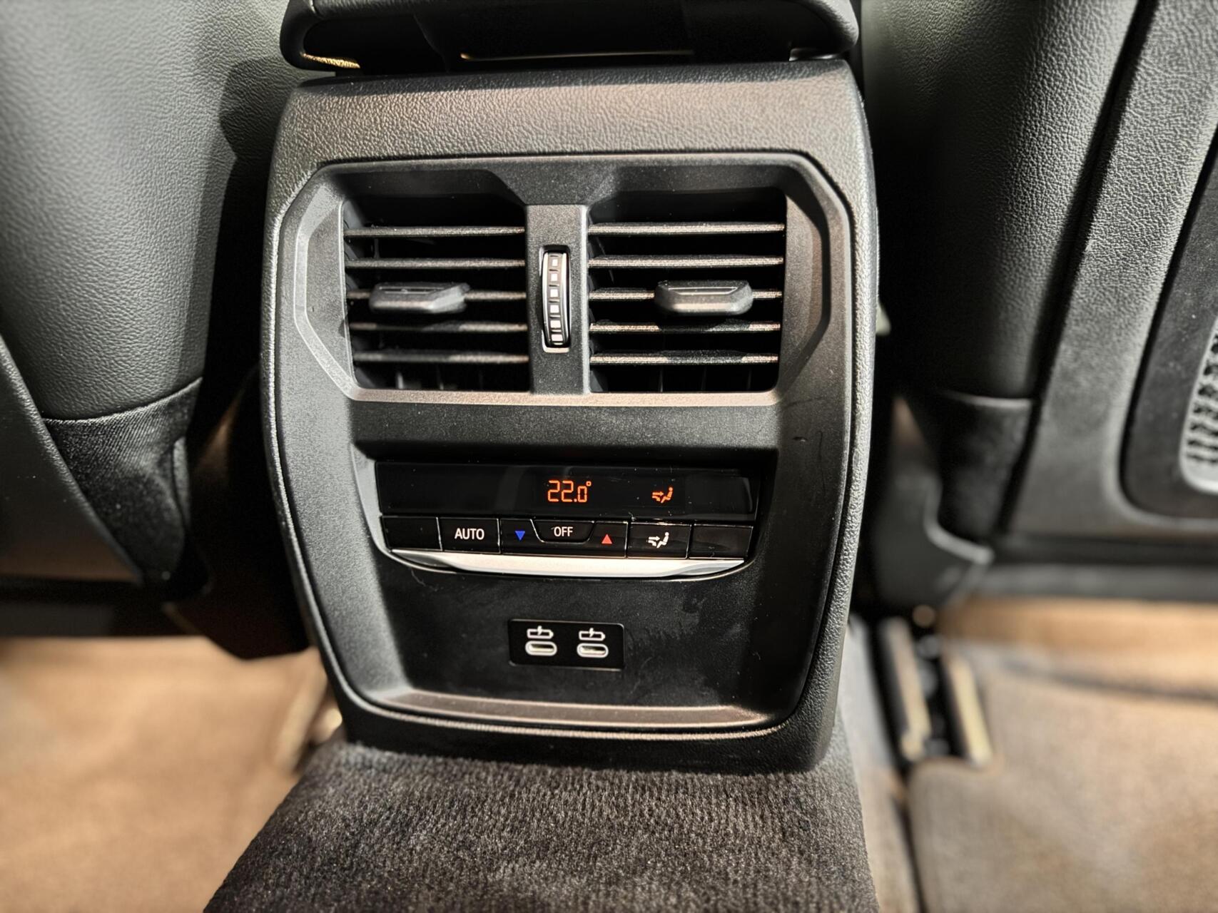 Foto van BMW 330e