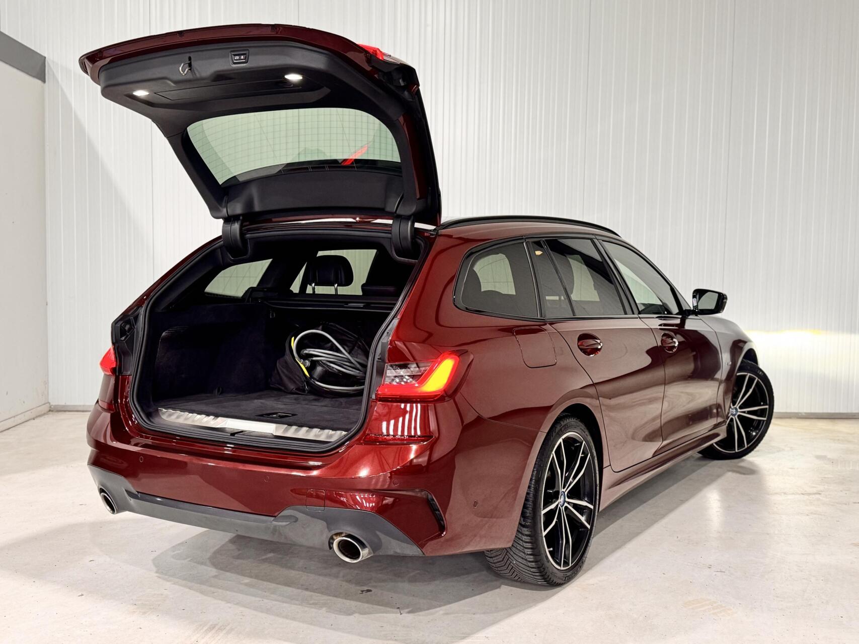 Foto van BMW 330e