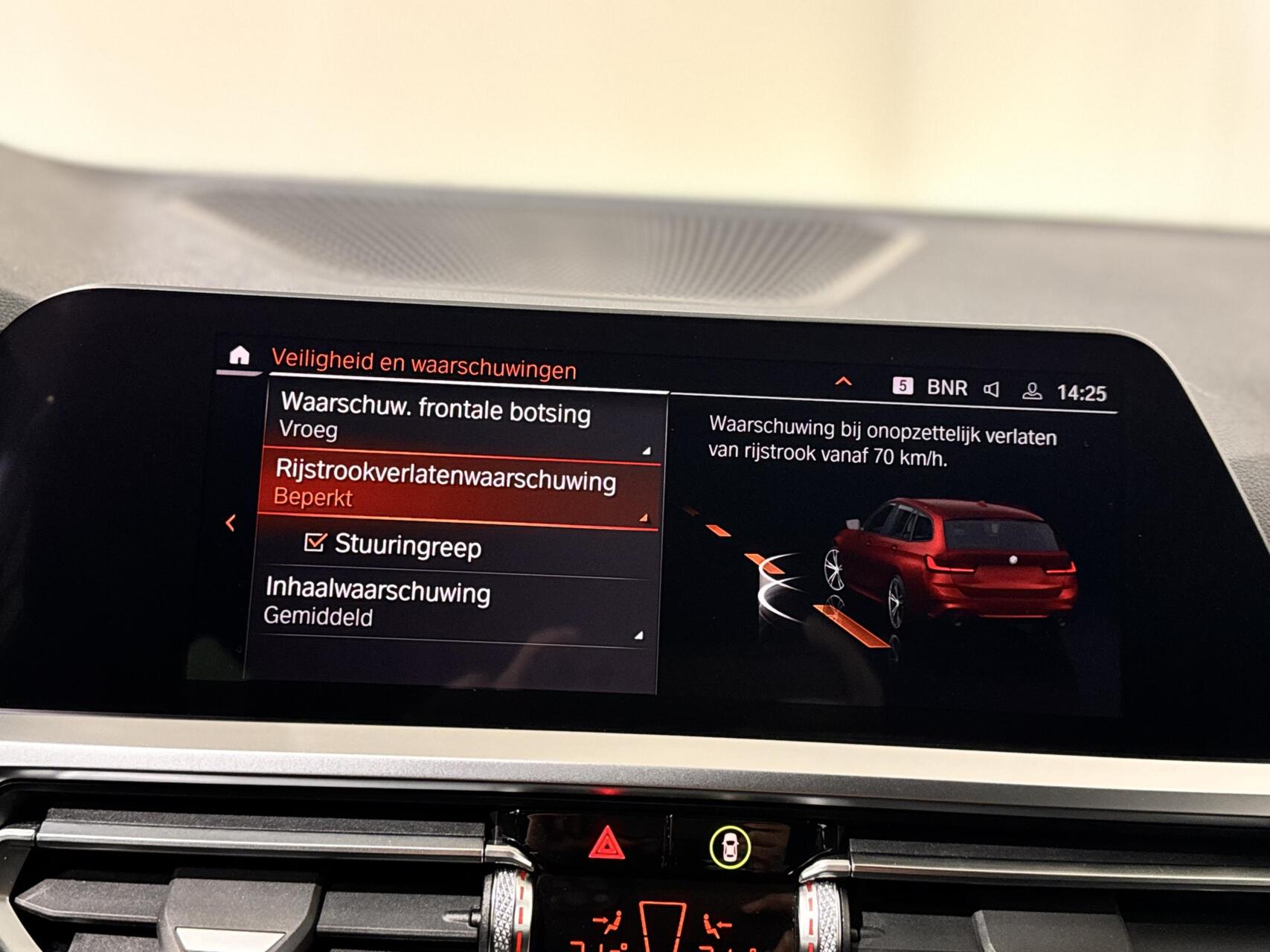 Foto van BMW 330e
