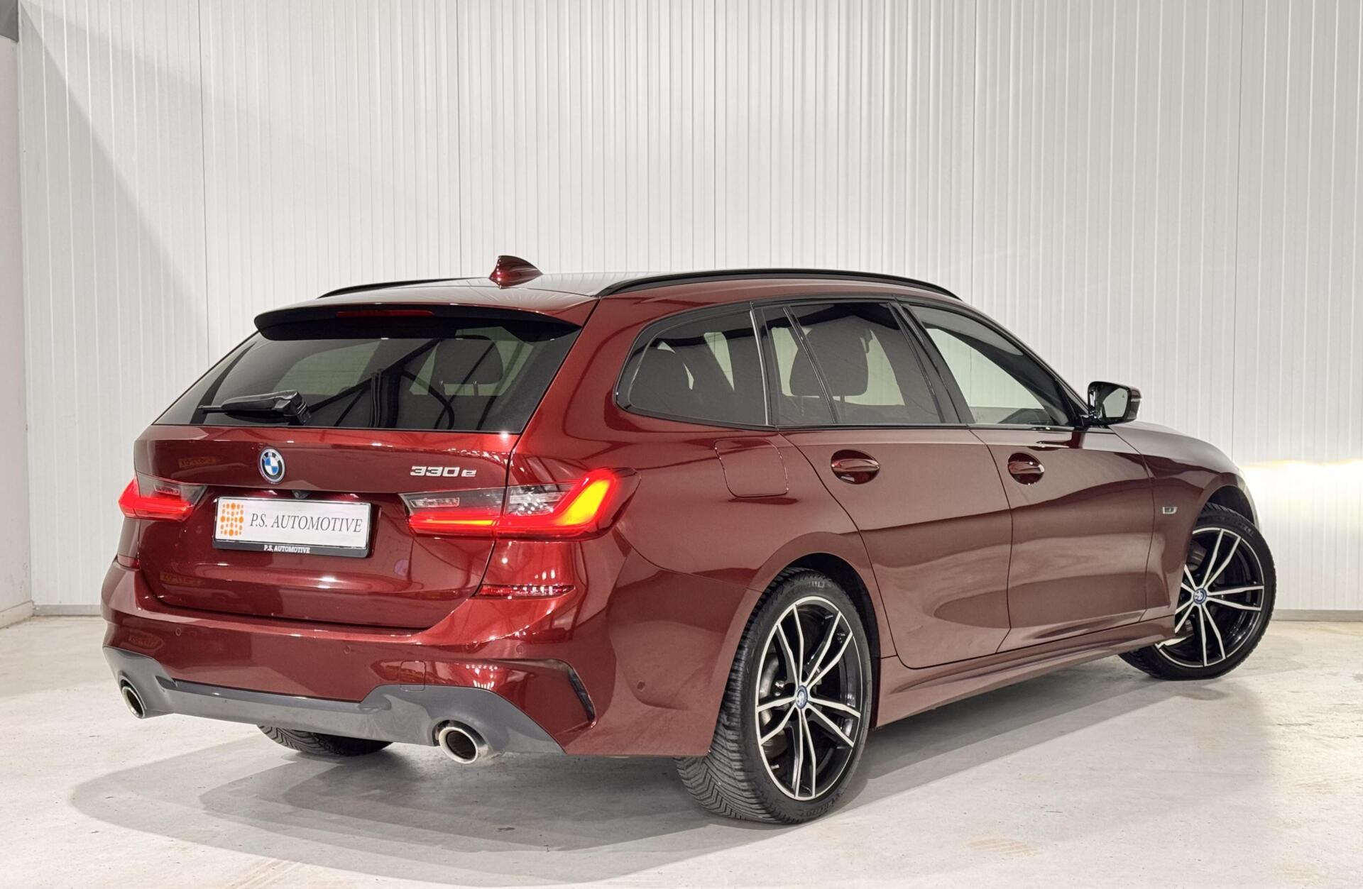 Foto van BMW 330e