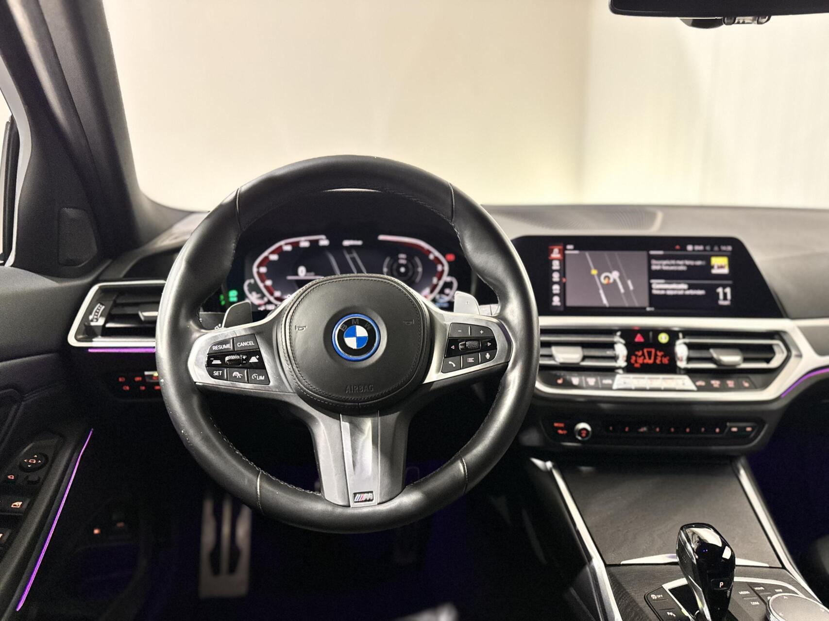 Foto van BMW 330e