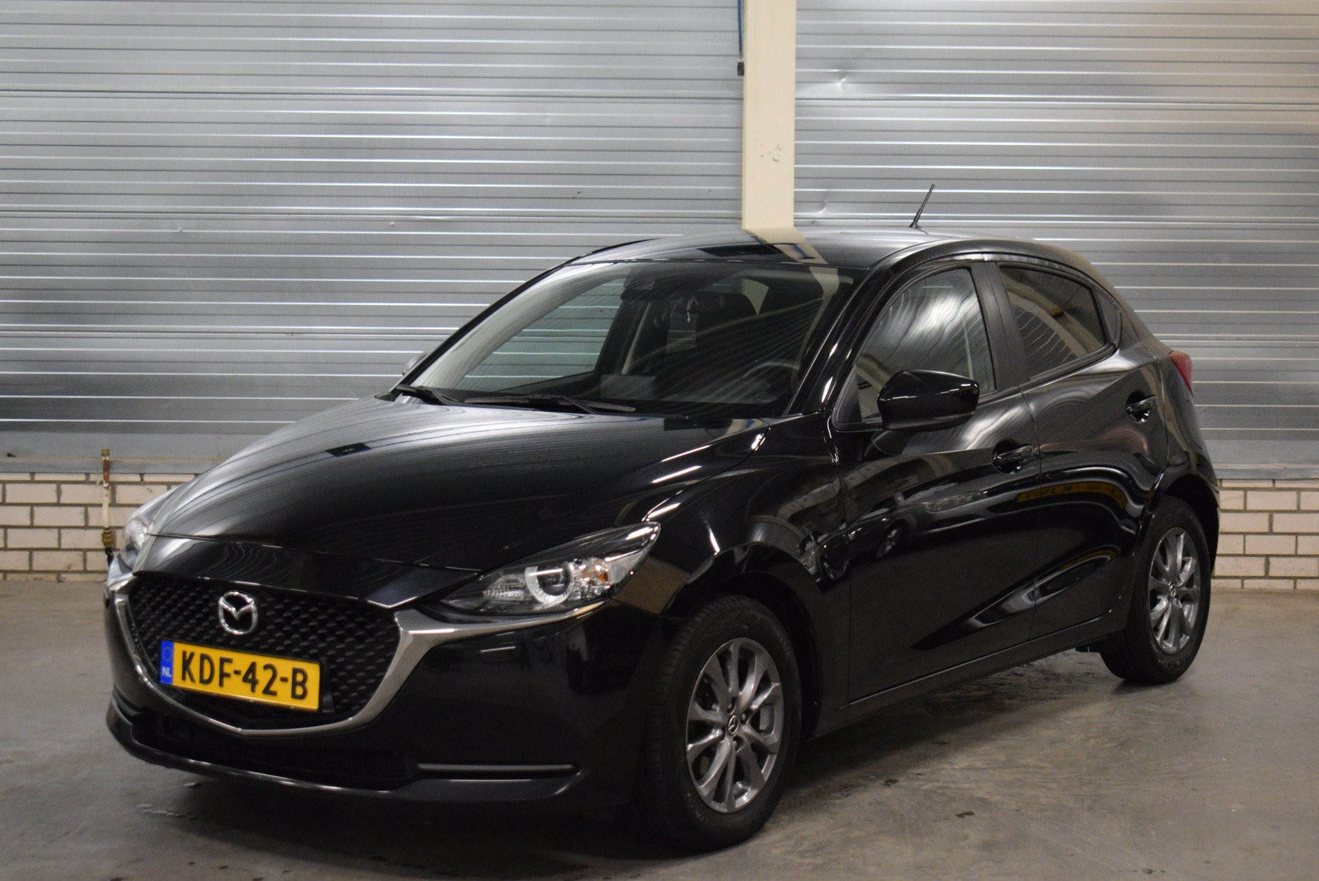 Mazda Mazda2 1.5 Skyactiv-G Comfort Automaat Dealer Onderhouden + Led verlichting |Bluetooth|Cruise Control| 2021 - voorkant