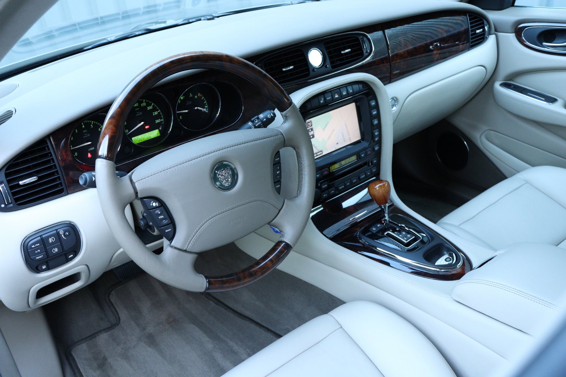 Foto van Jaguar XJ