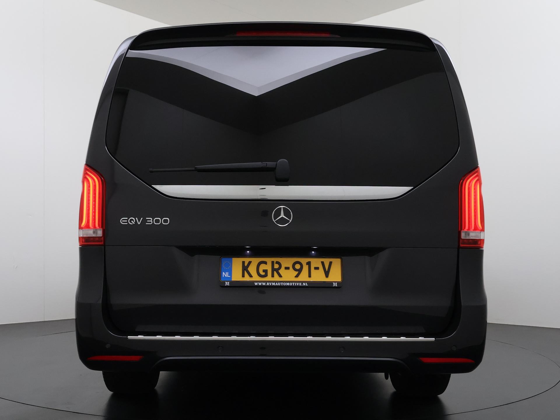 Foto van Mercedes-Benz Eqv