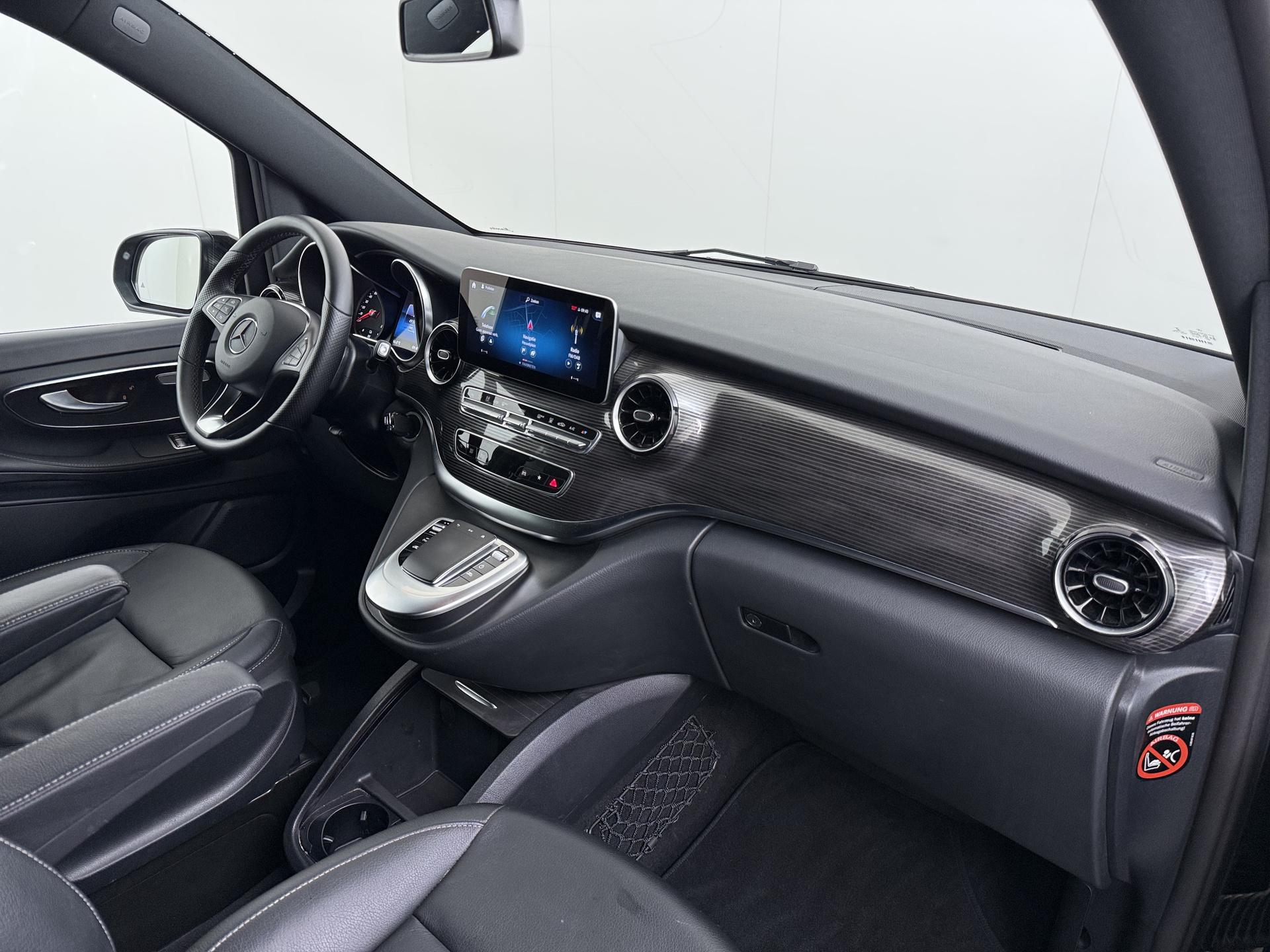 Foto van Mercedes-Benz Eqv
