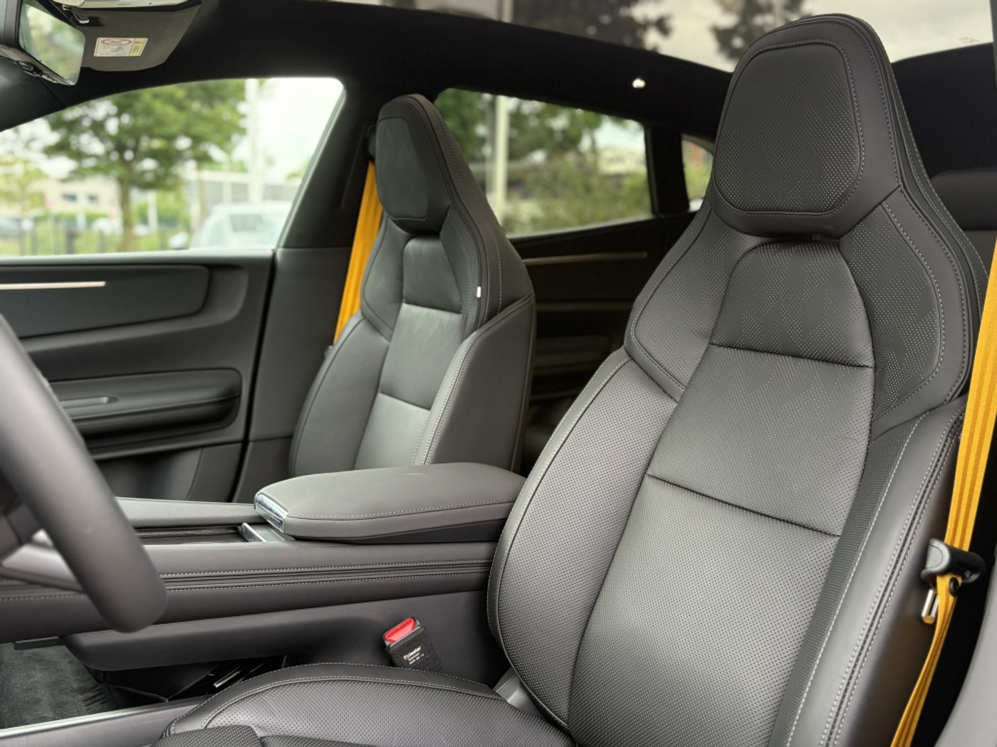 Foto van Polestar Polestar 4