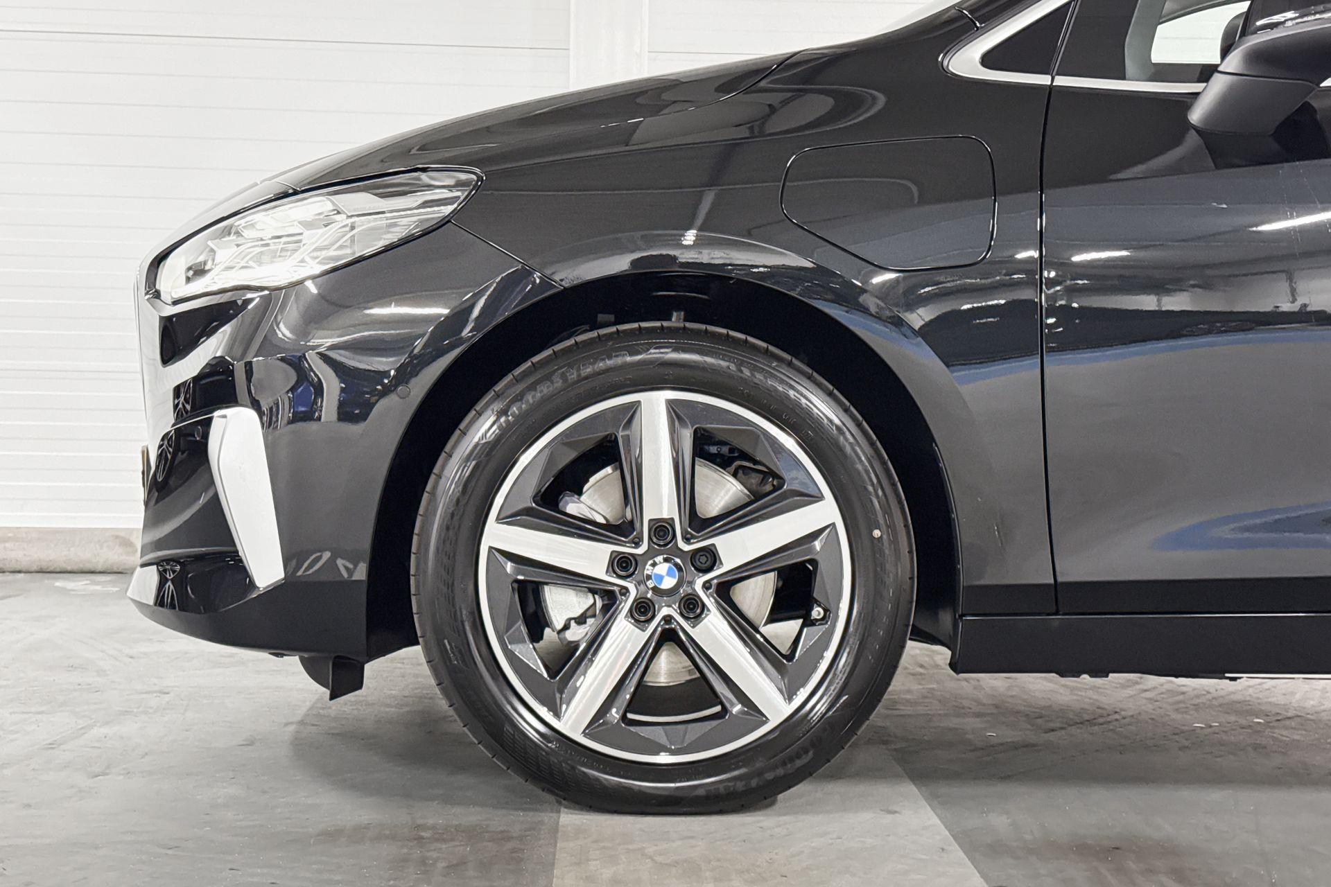 Foto van BMW 225e xDrive Active Tourer