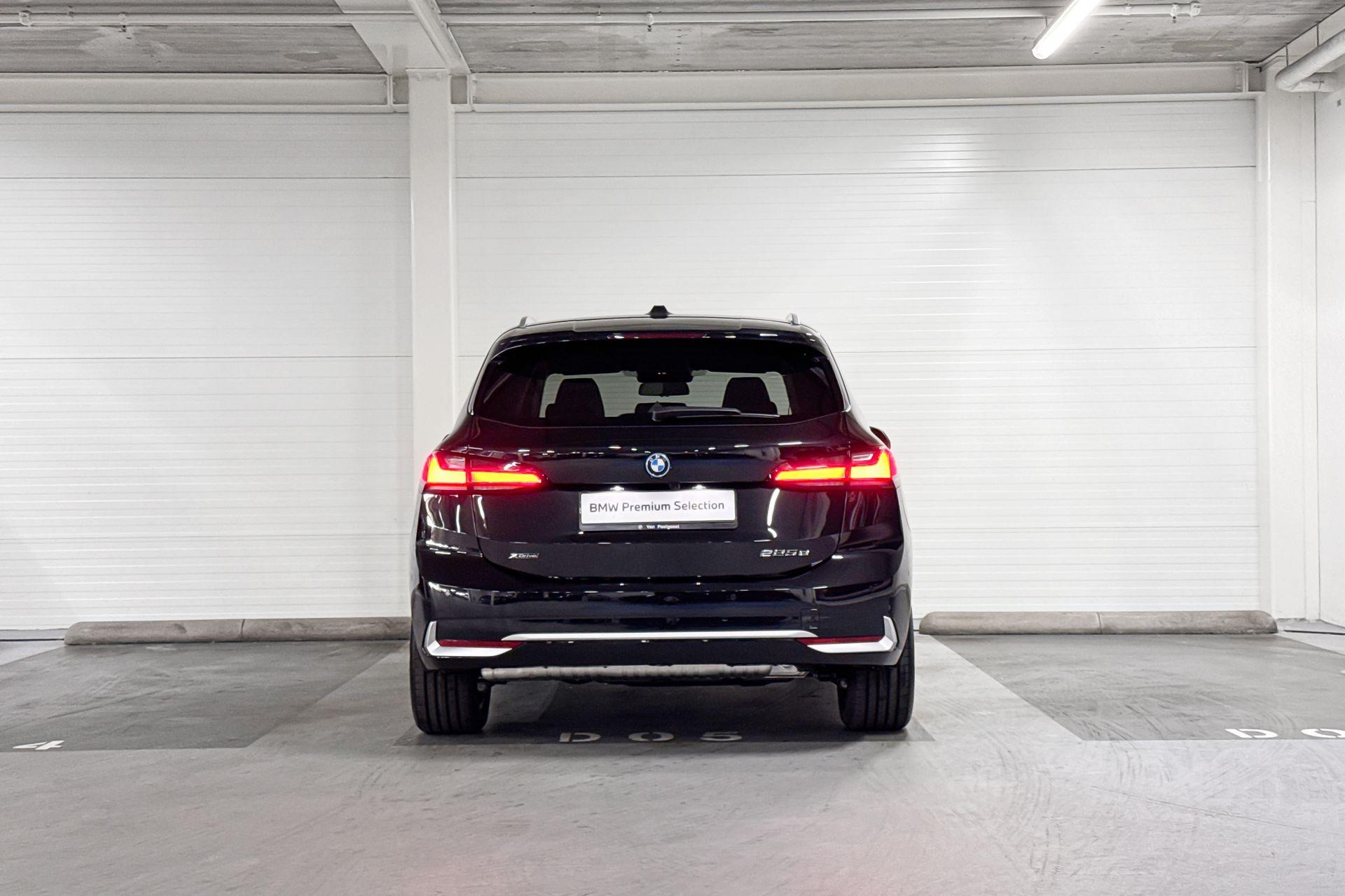 Foto van BMW 225e xDrive Active Tourer