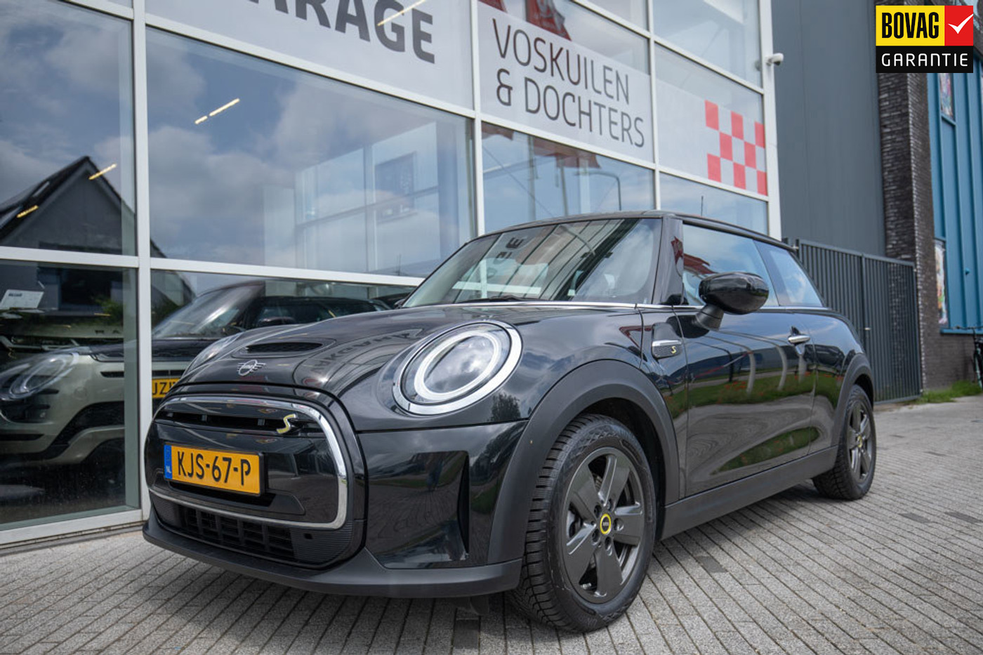 Mini Cooper Se Classic  SE 33 kWh  Verwarmde stoelen | Warmtepomp 2023 - voorkant