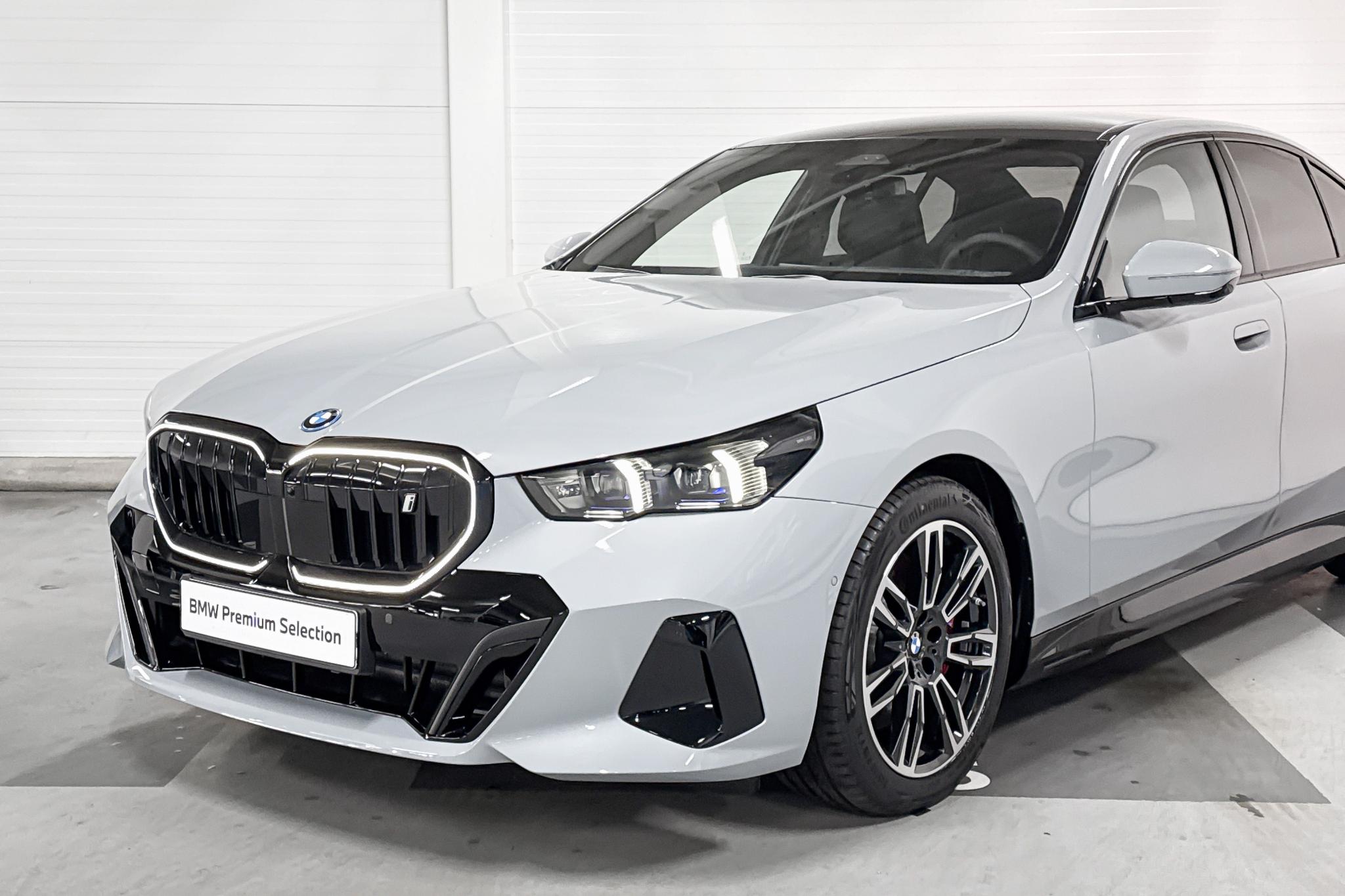 Foto van BMW I5 Edrive40