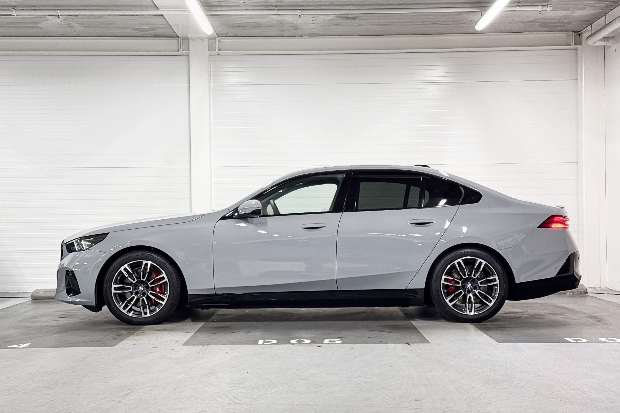 Foto van BMW I5 Edrive40