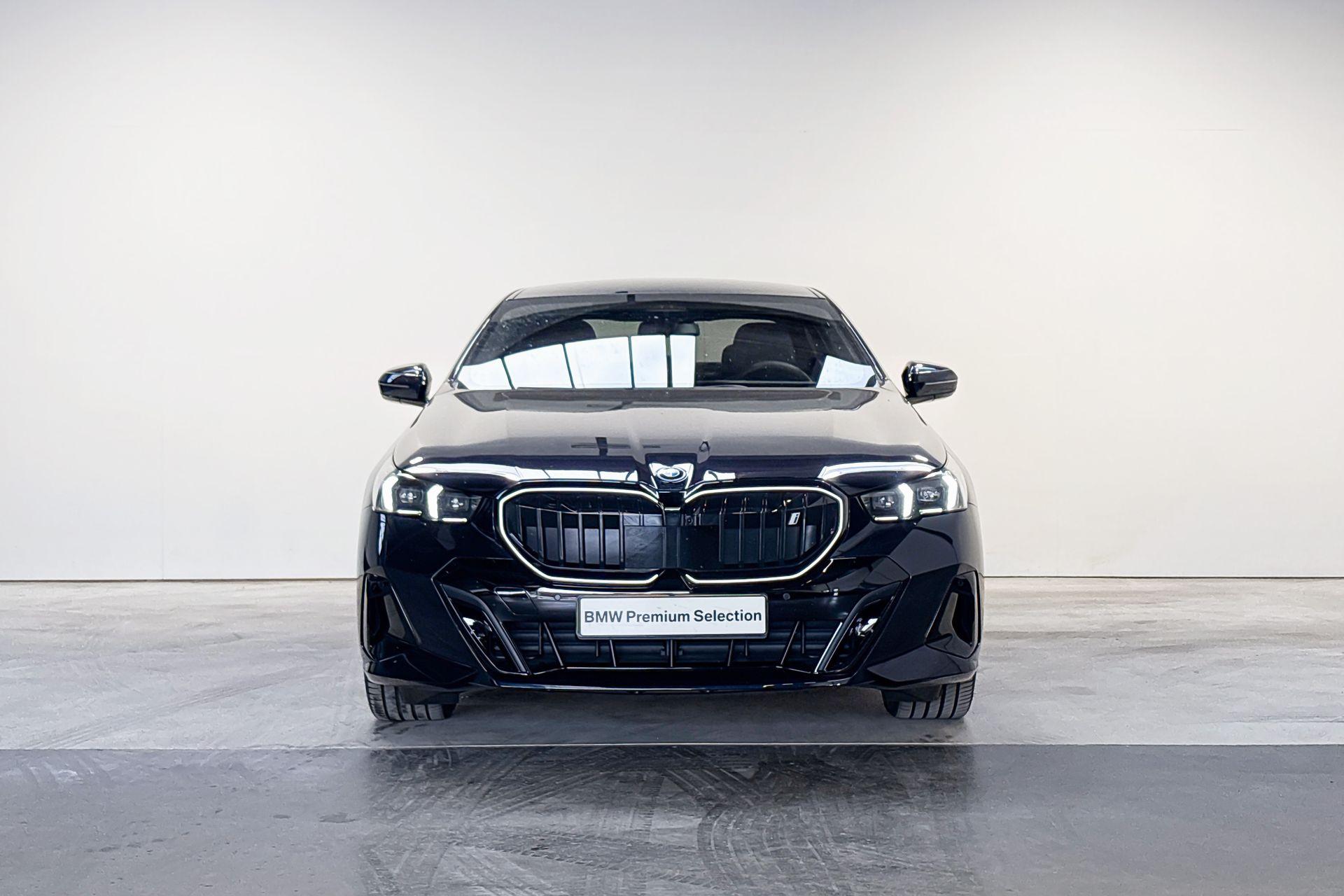 Foto van BMW I5 Edrive40